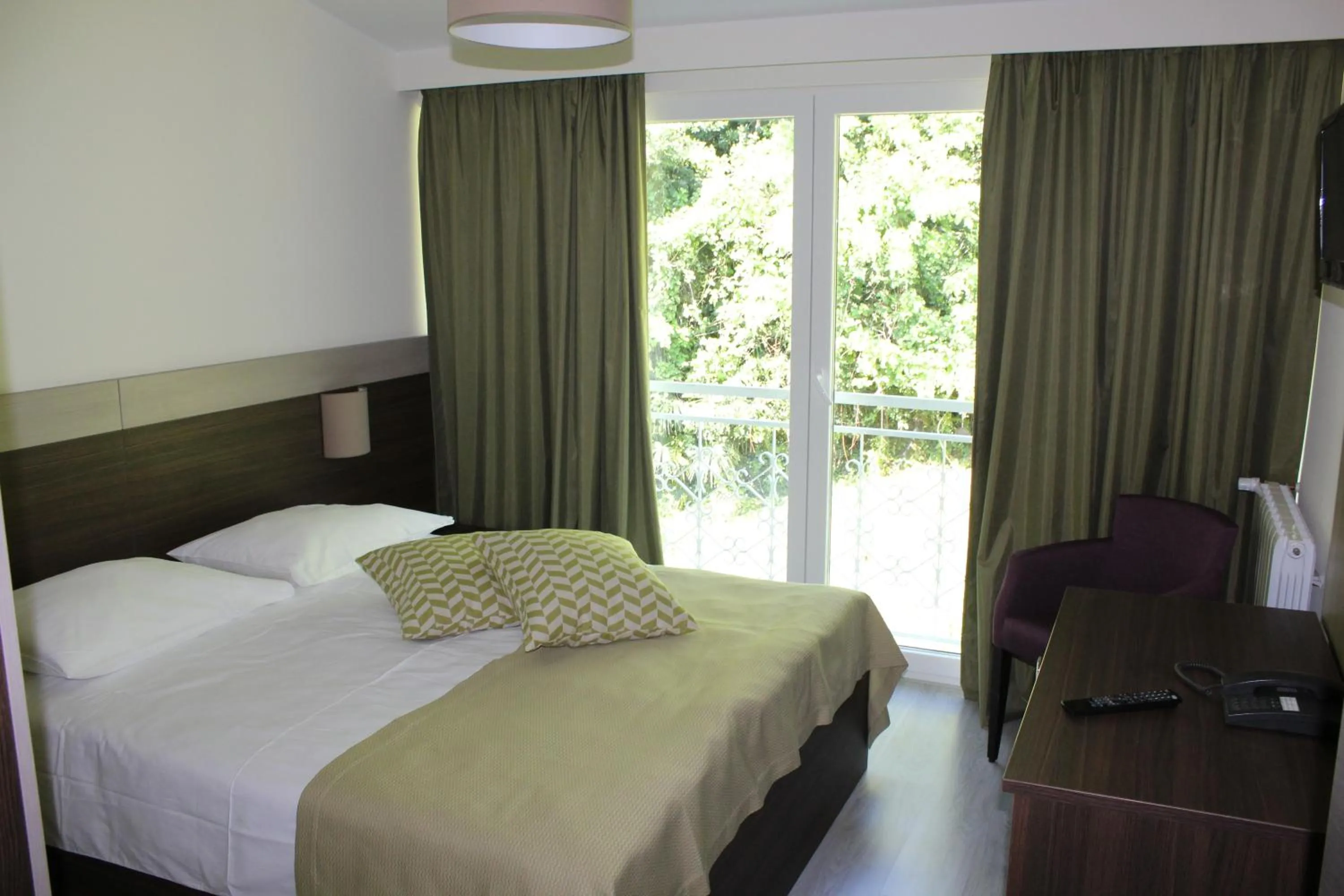 Bedroom, Bed in Hotel Stanger