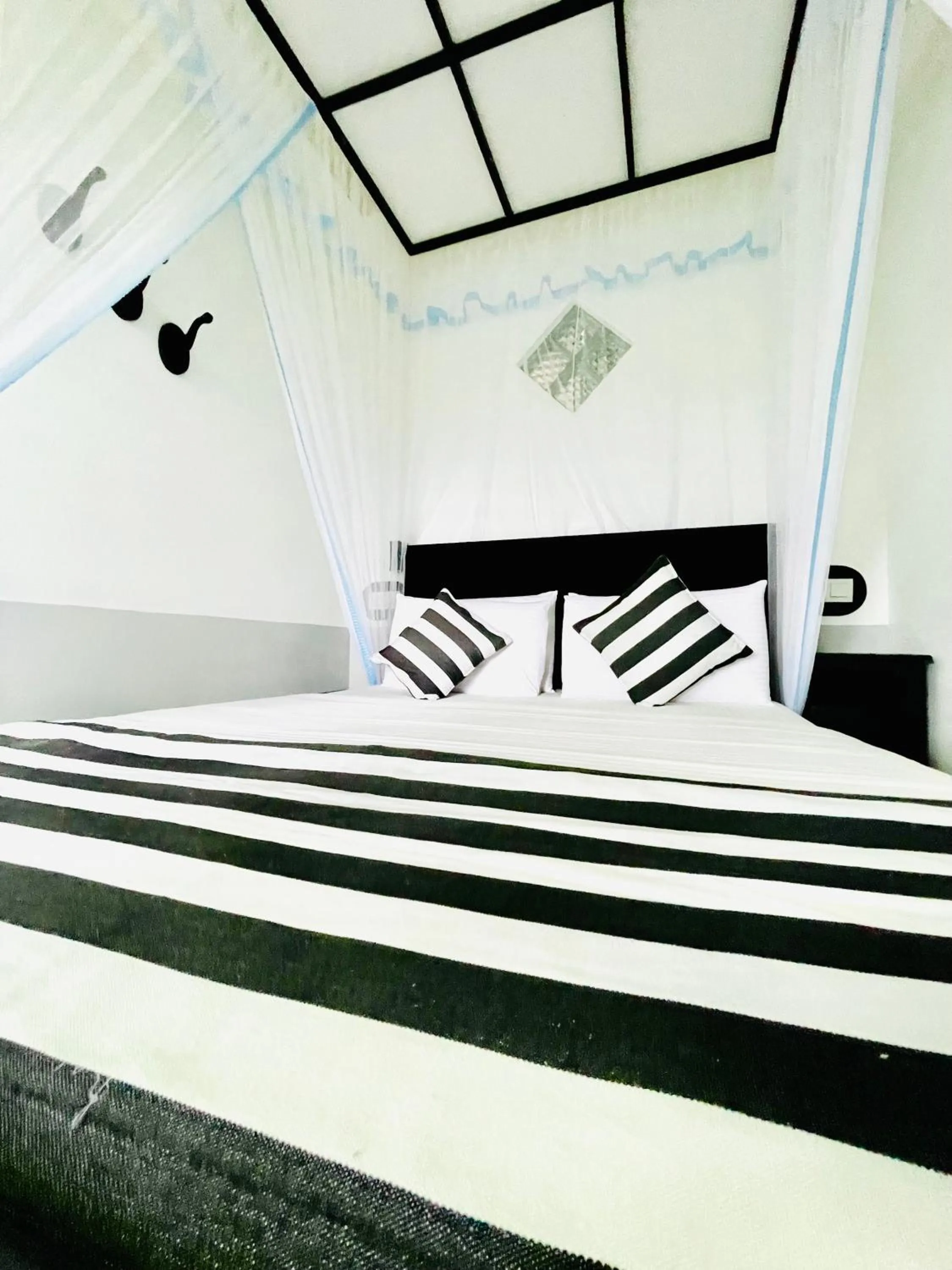 Bedroom, Bed in Royal Mount Ella