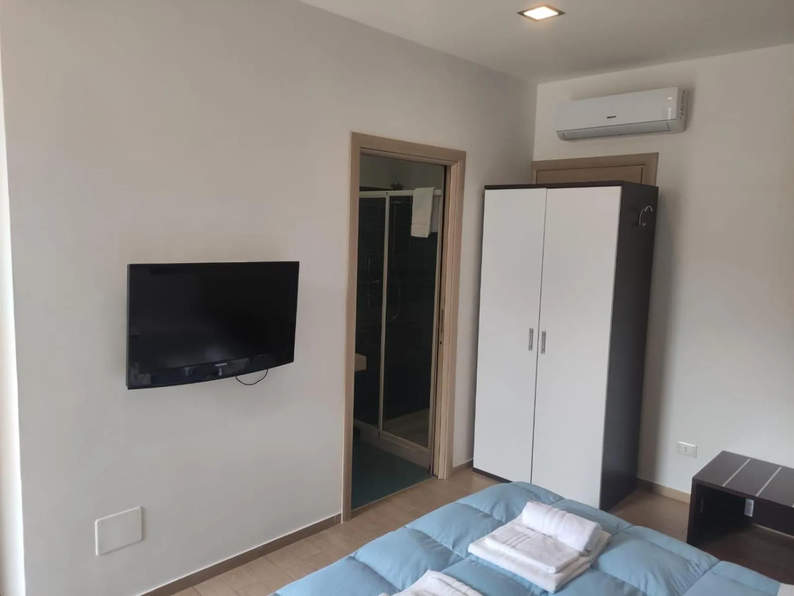 Bedroom, Bed in Cortile Antico