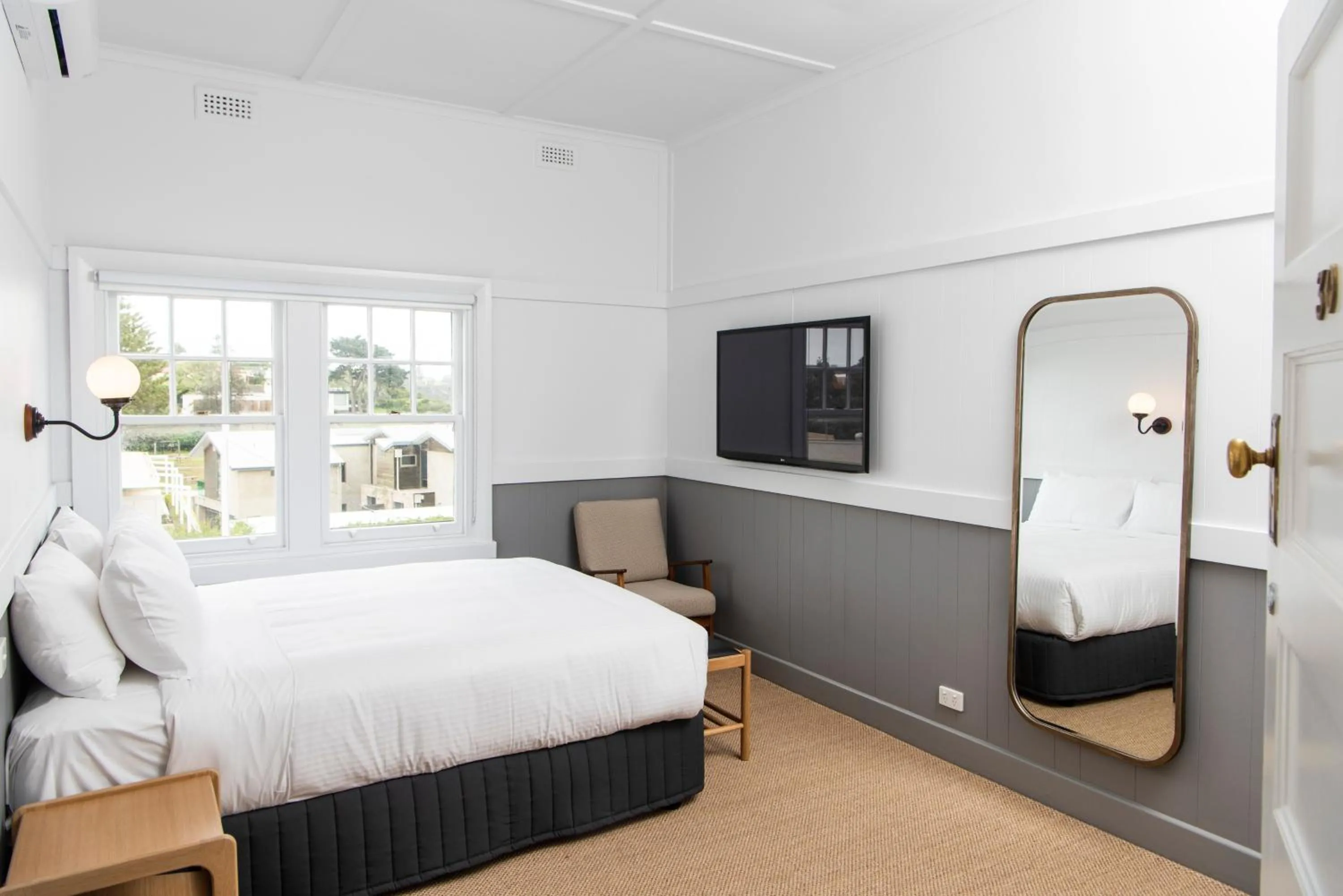 Deluxe Suite in Portsea Hotel