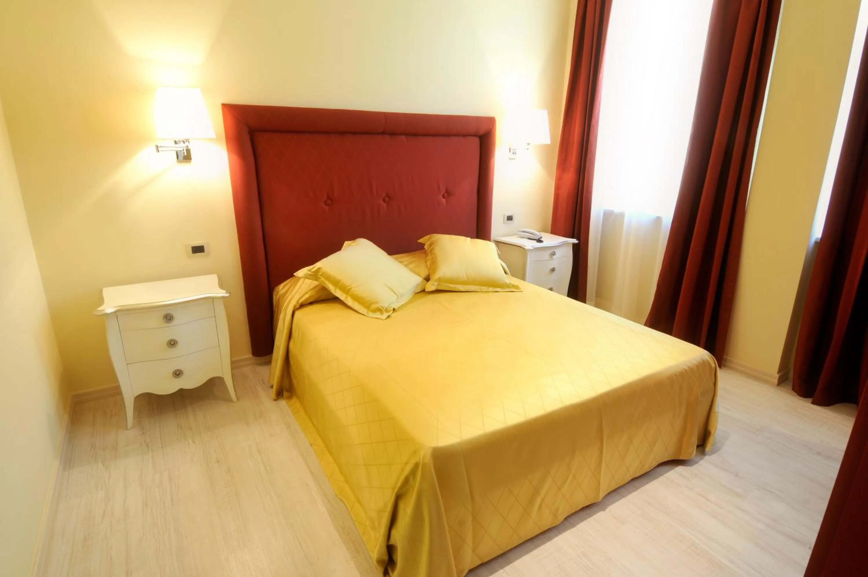 Bedroom in Residence Diamanterosso