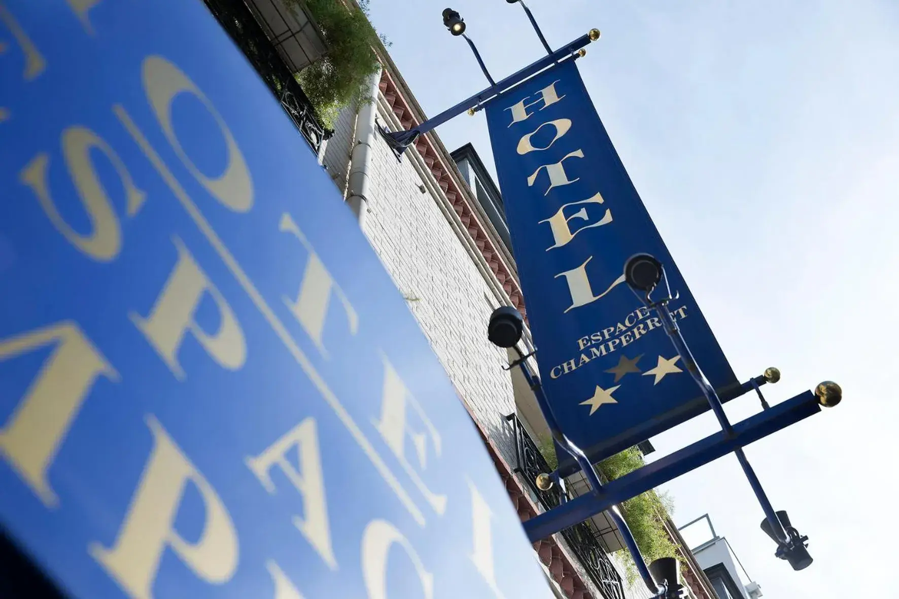 Facade/entrance in Hotel Espace Champerret Facade/entrance in Hotel Espace Champerret