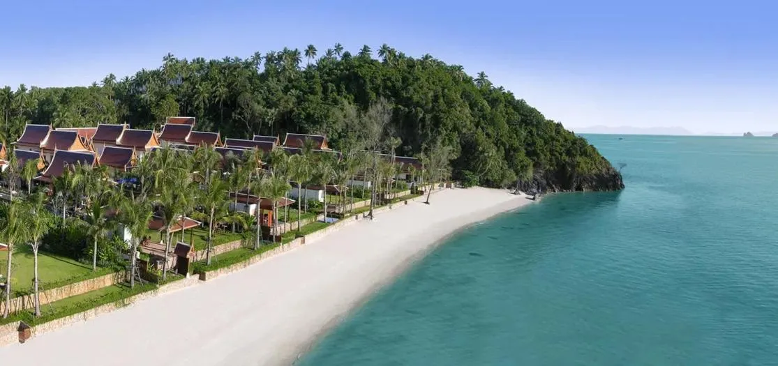 Dhevatara Cove