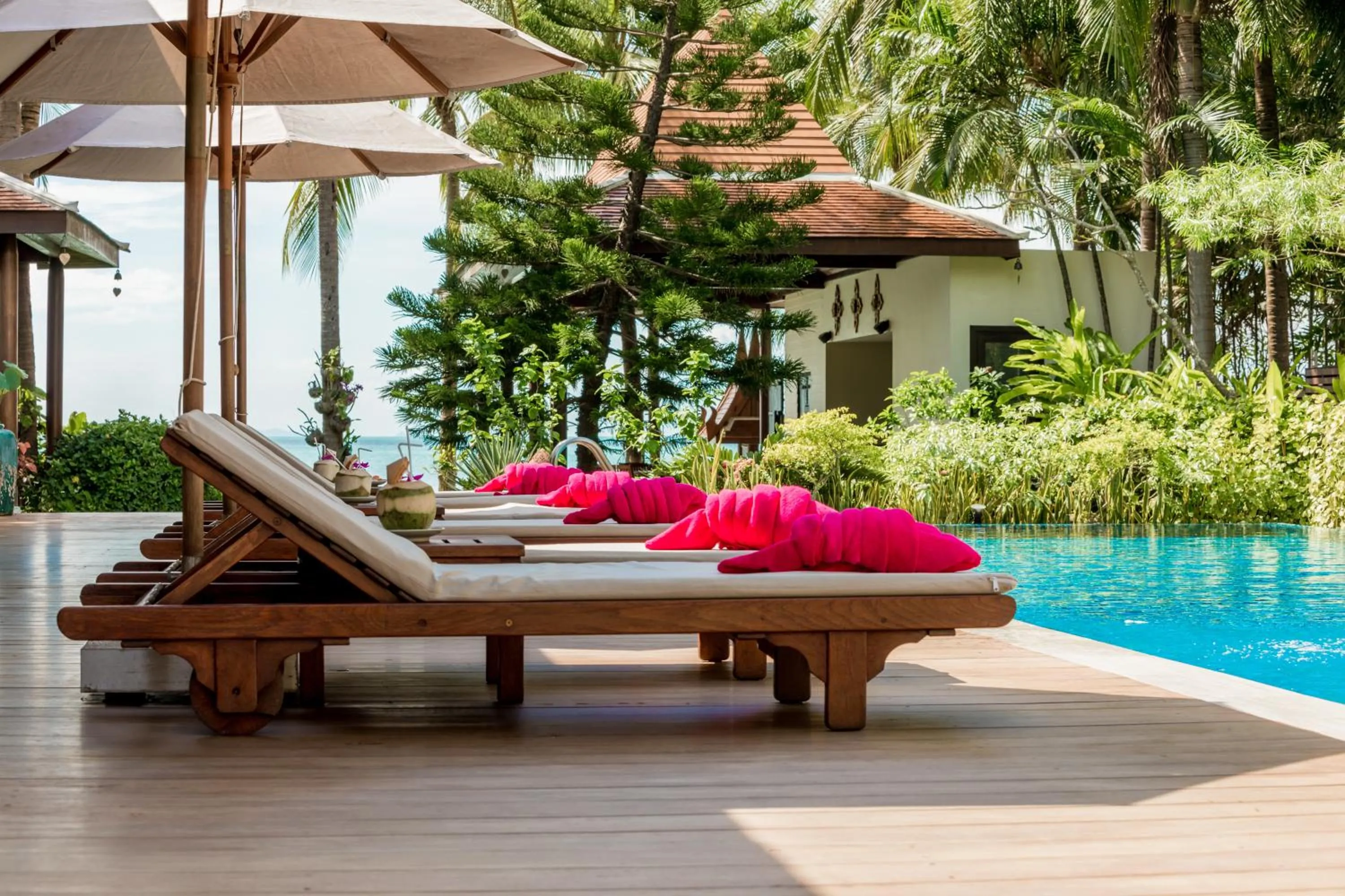 Patio in Dhevatara Cove