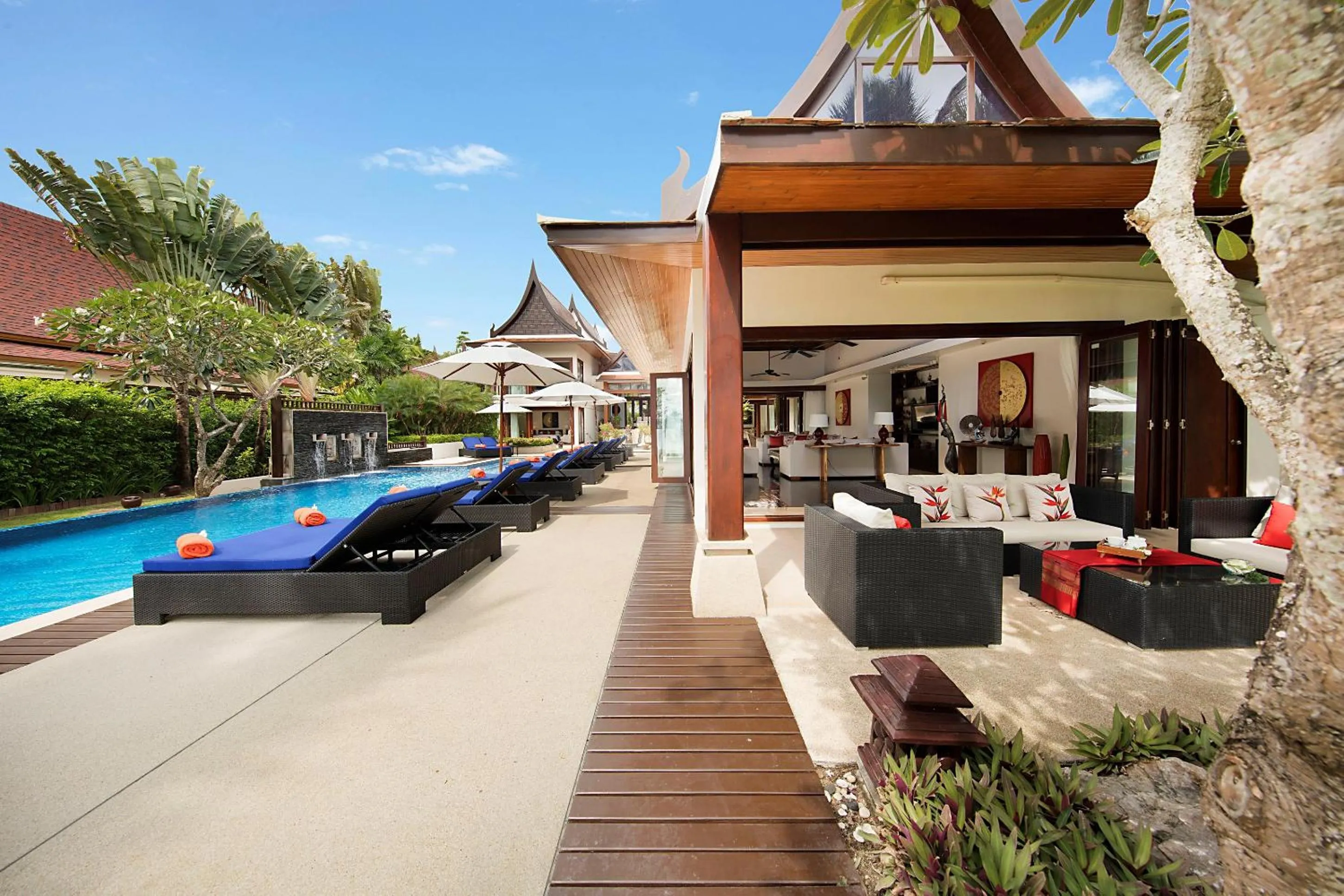 Dhevatara Cove