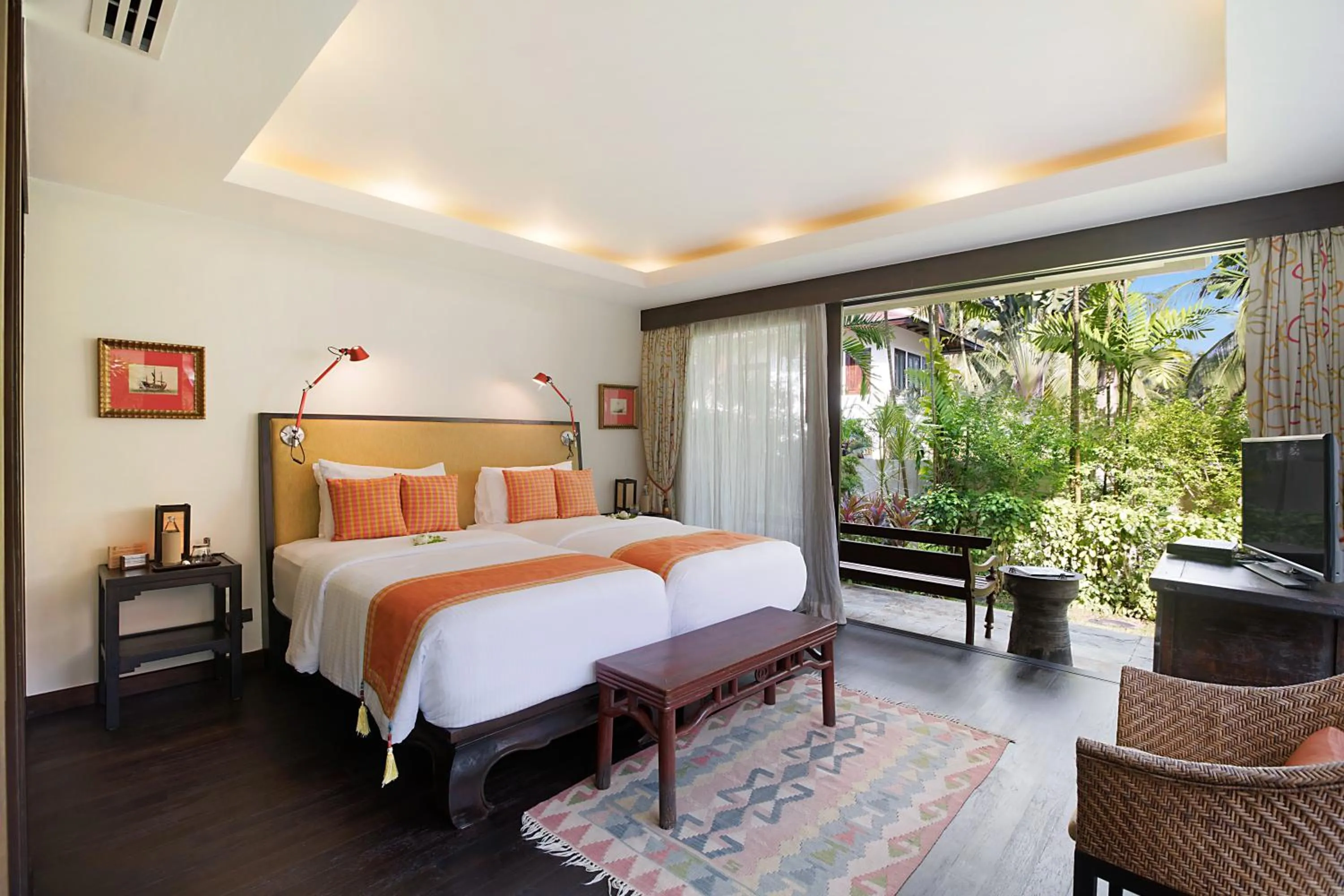 Bed in Dhevatara Cove