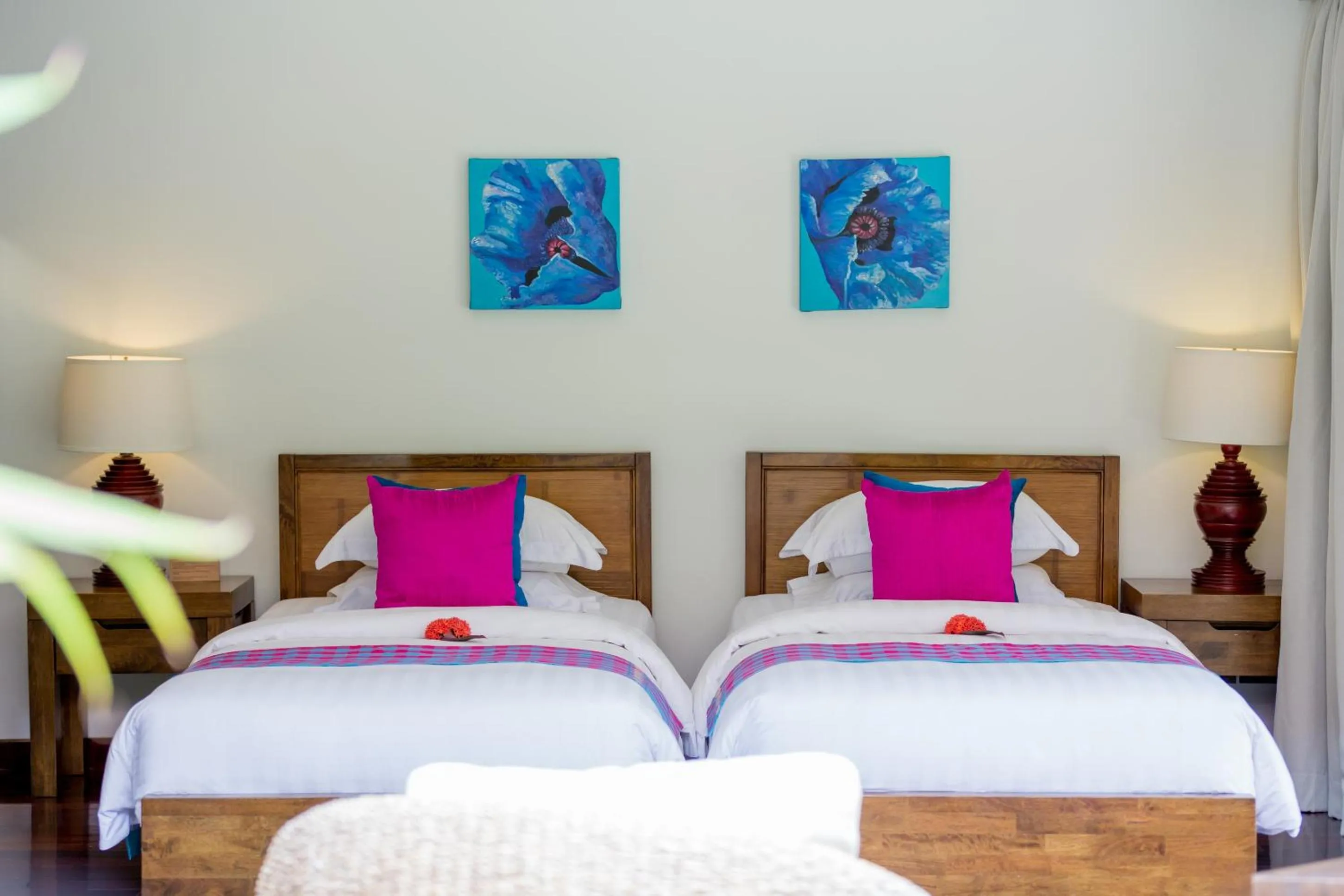 Bed in Dhevatara Cove
