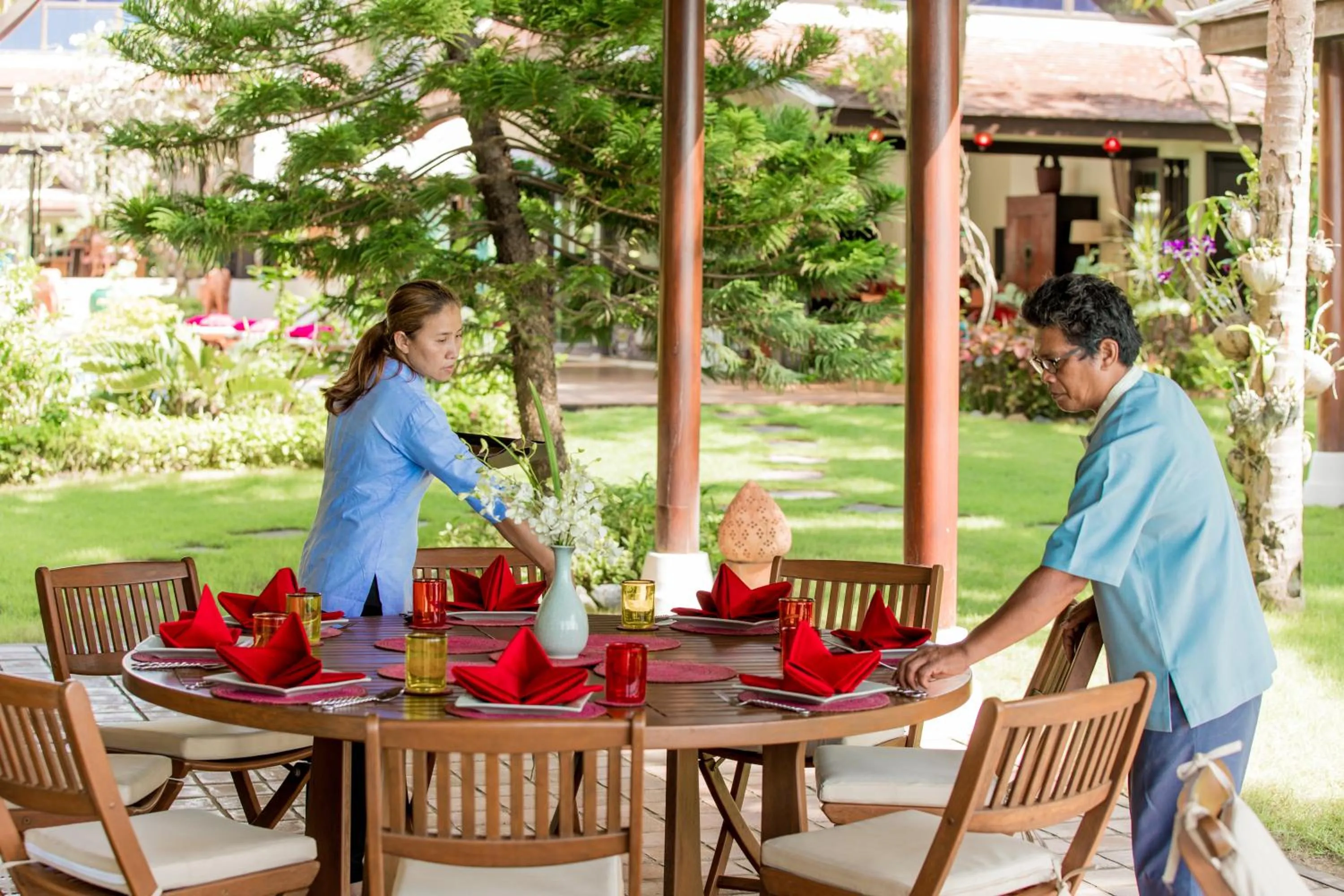 Garden in Dhevatara Cove