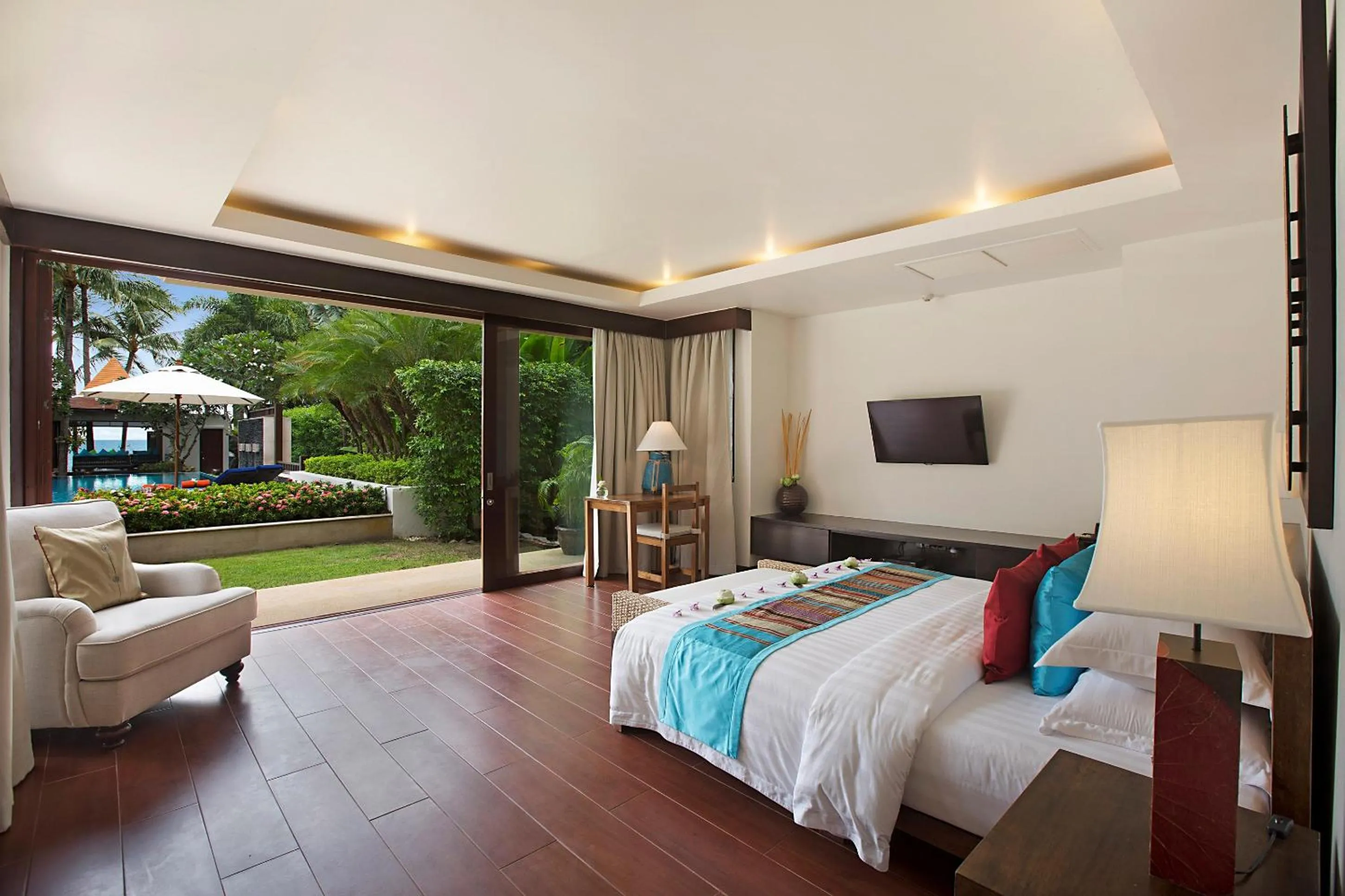 TV and multimedia, Bed in Dhevatara Cove