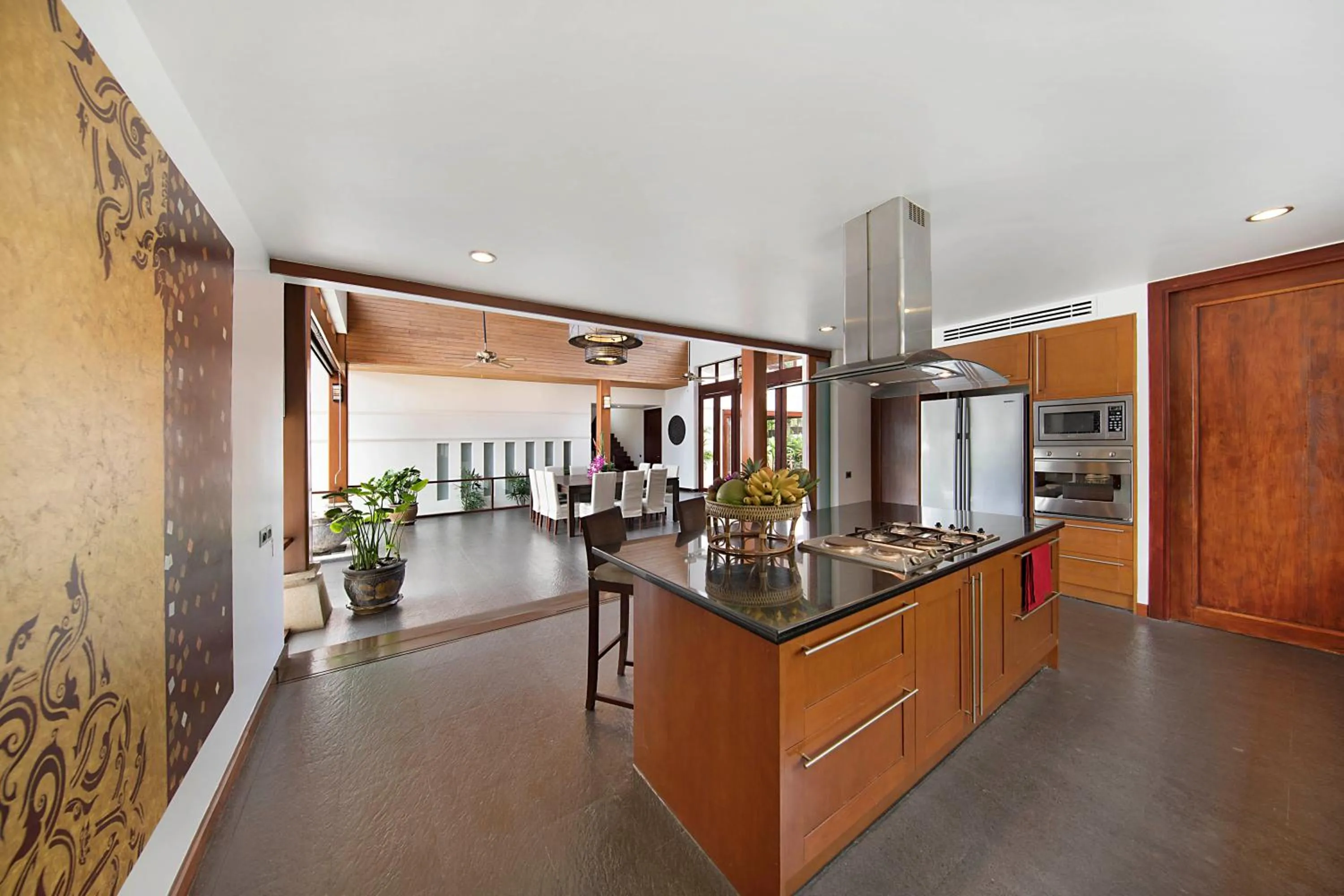 Kitchen or kitchenette in Dhevatara Cove