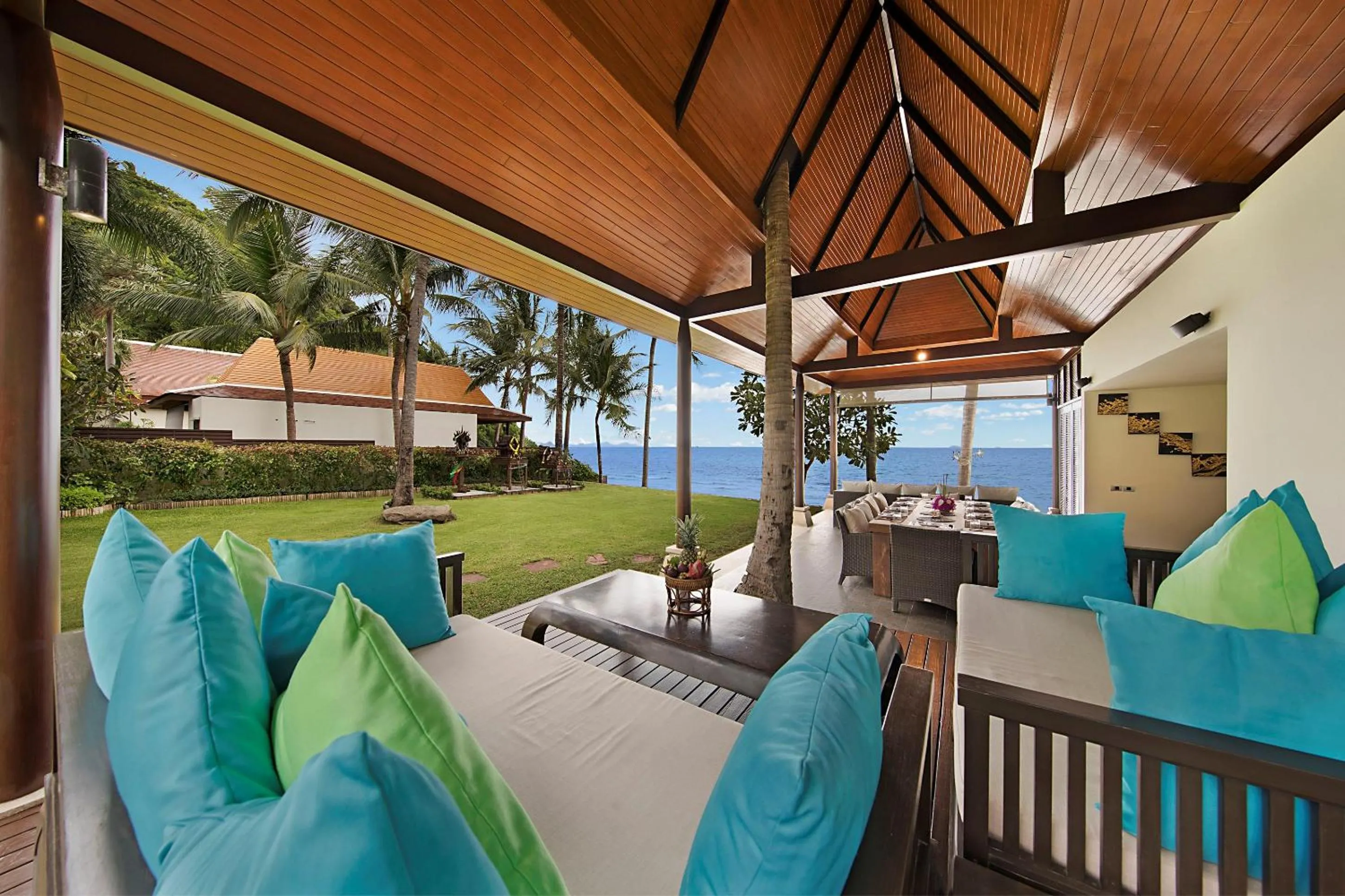 Patio in Dhevatara Cove