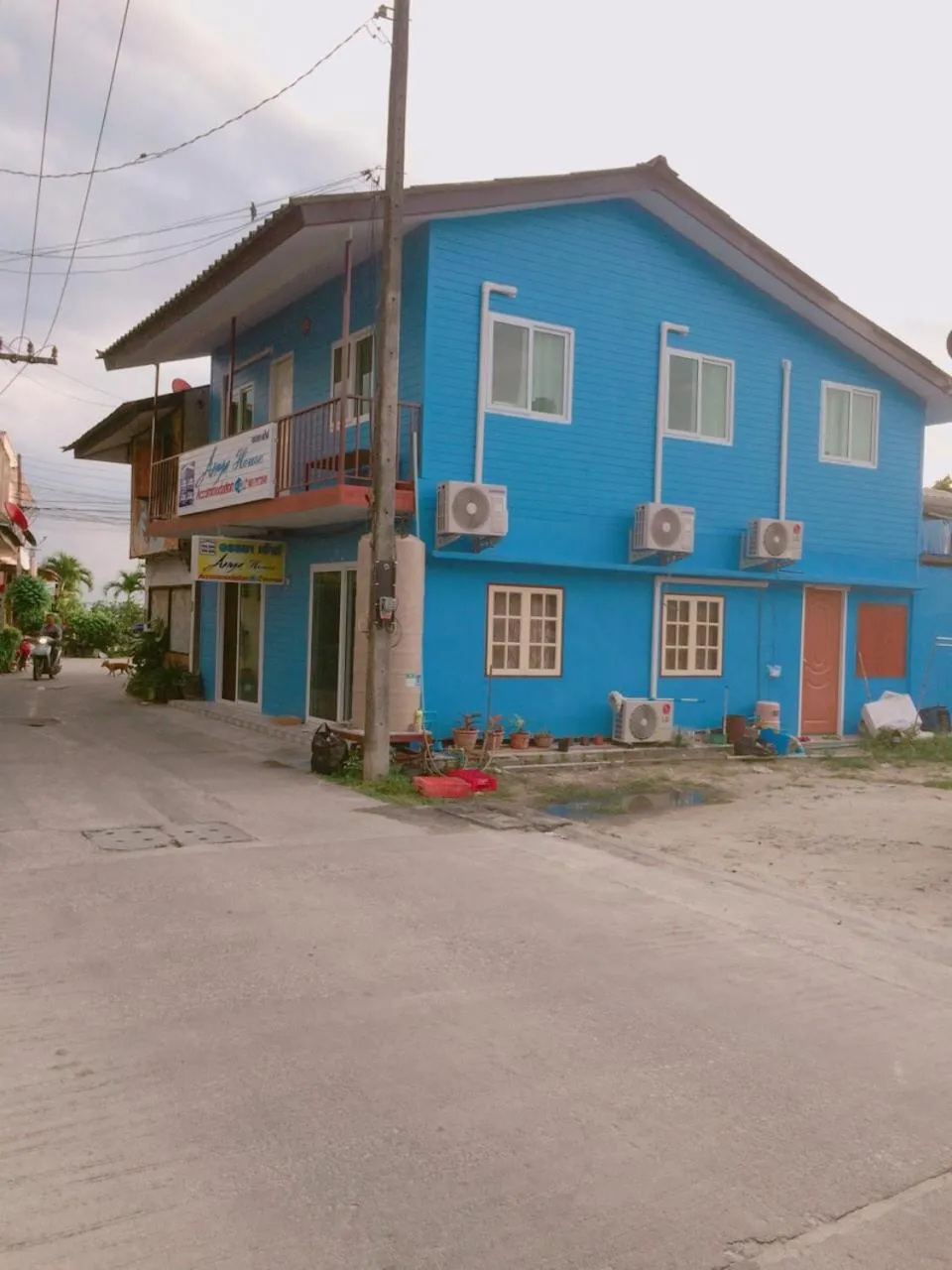 Anya House