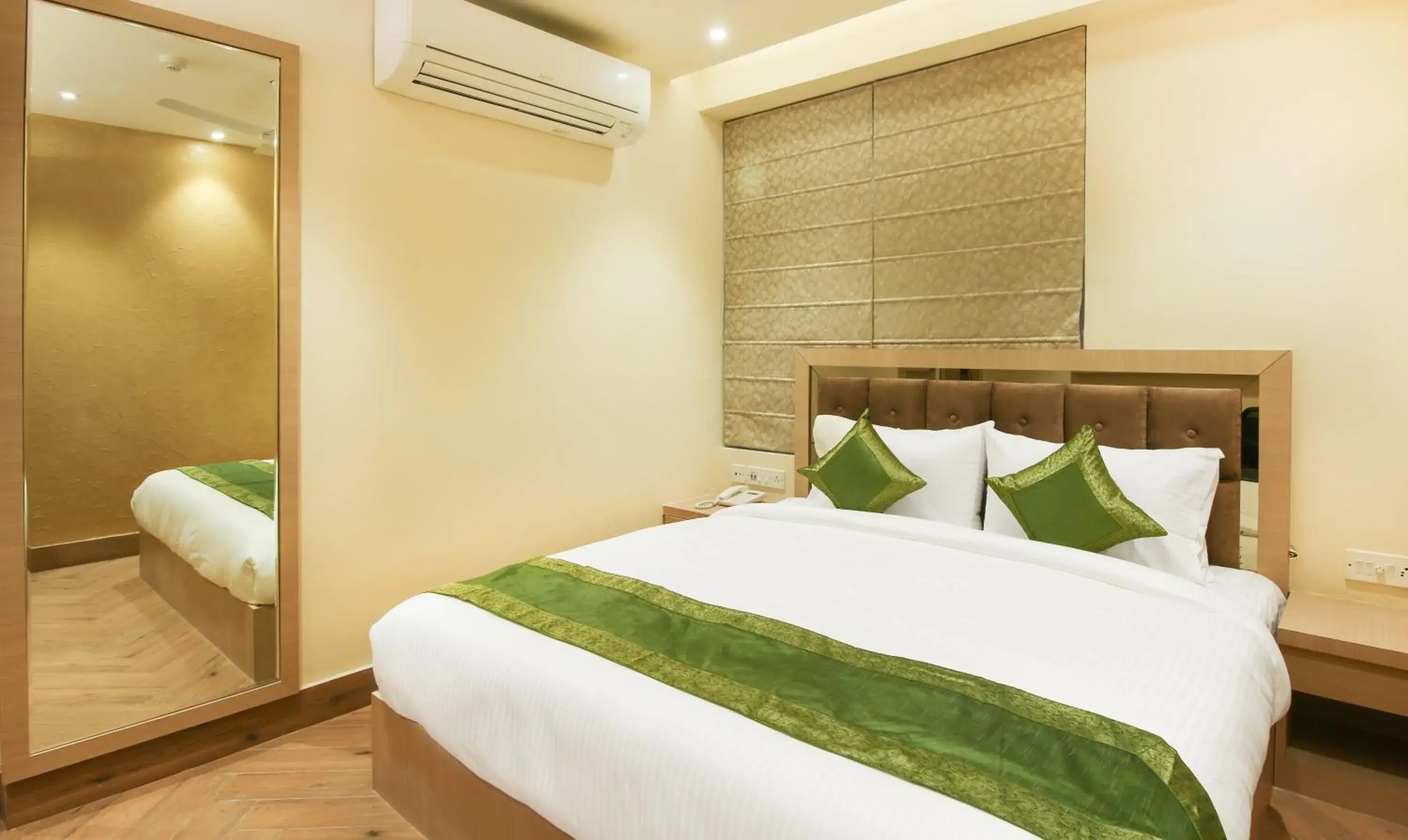 Standard Room - single occupancy in Treebo Hoops - Airport, VIP Road Standard Room - single occupancy in Treebo Hoops - Airport, VIP Road