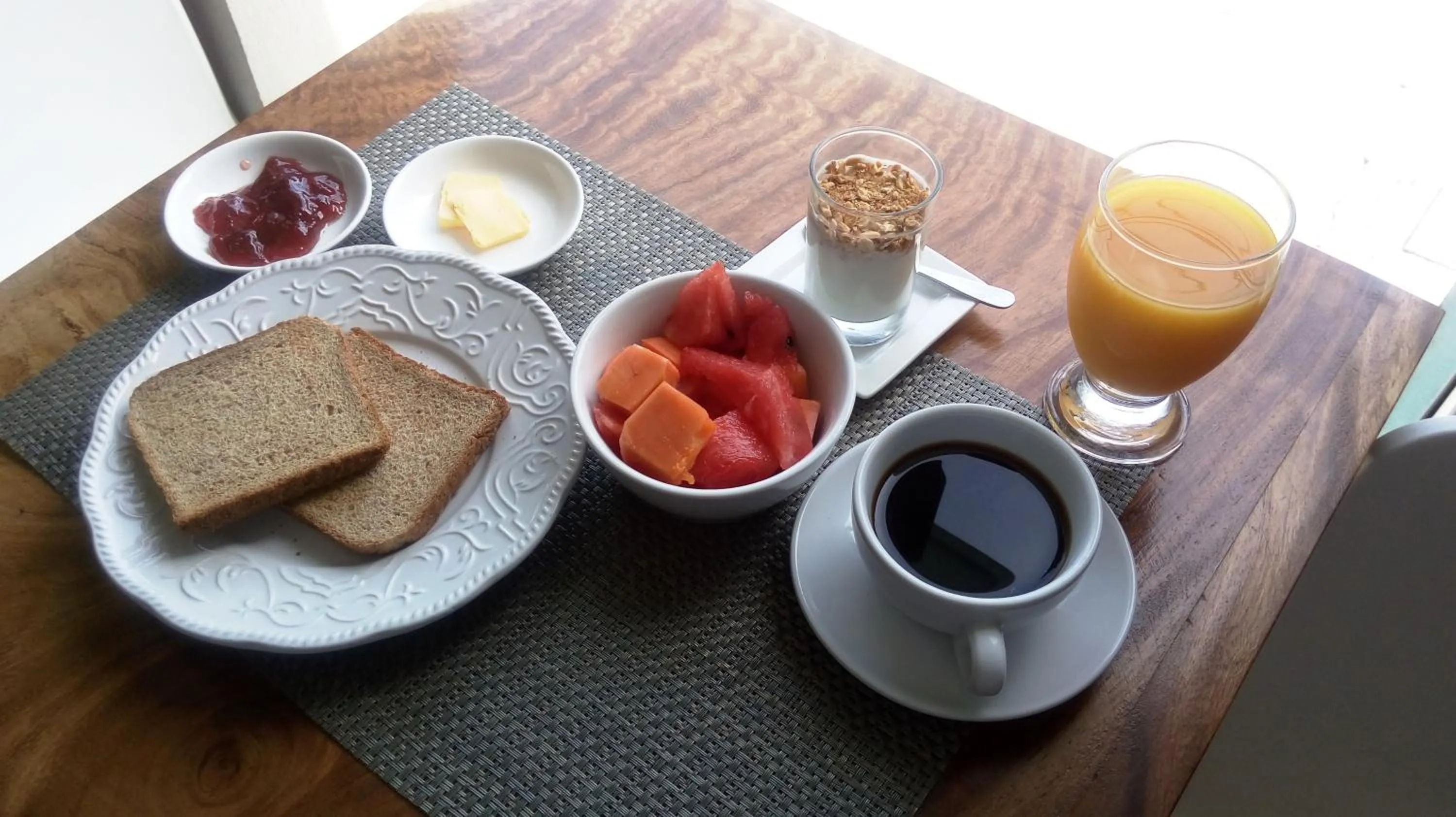 Continental breakfast in Hotel Boutique Valverde Santa Elena