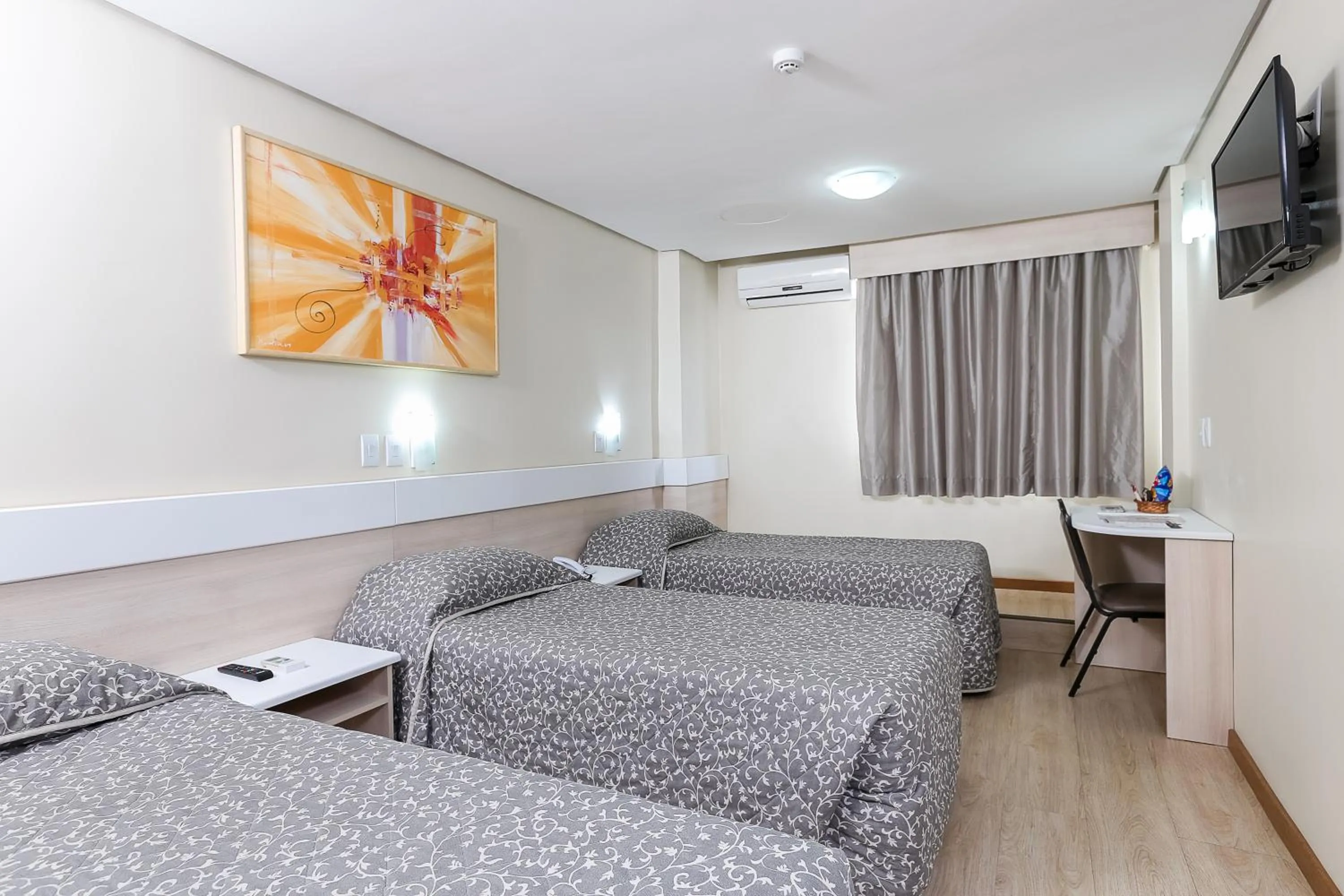 Photo of the whole room, Bed in Hotel Express Aeroporto