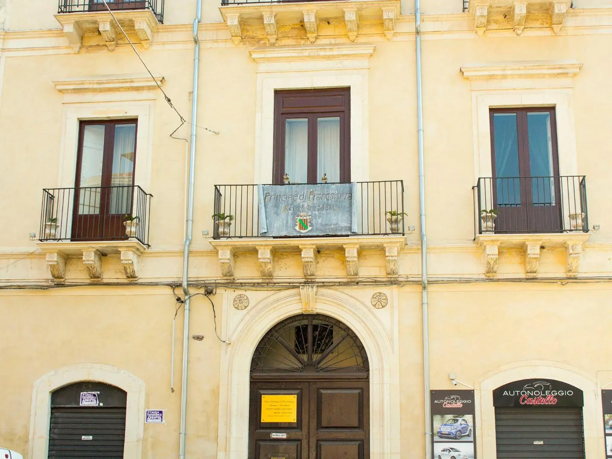 Facade/entrance, Property Building in Principe Di Francalanza