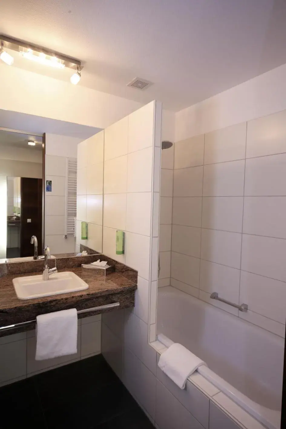 Comfort Single Room - single occupancy in Landidyll Hotel Klostermühle Comfort Single Room - single occupancy in Landidyll Hotel Klostermühle