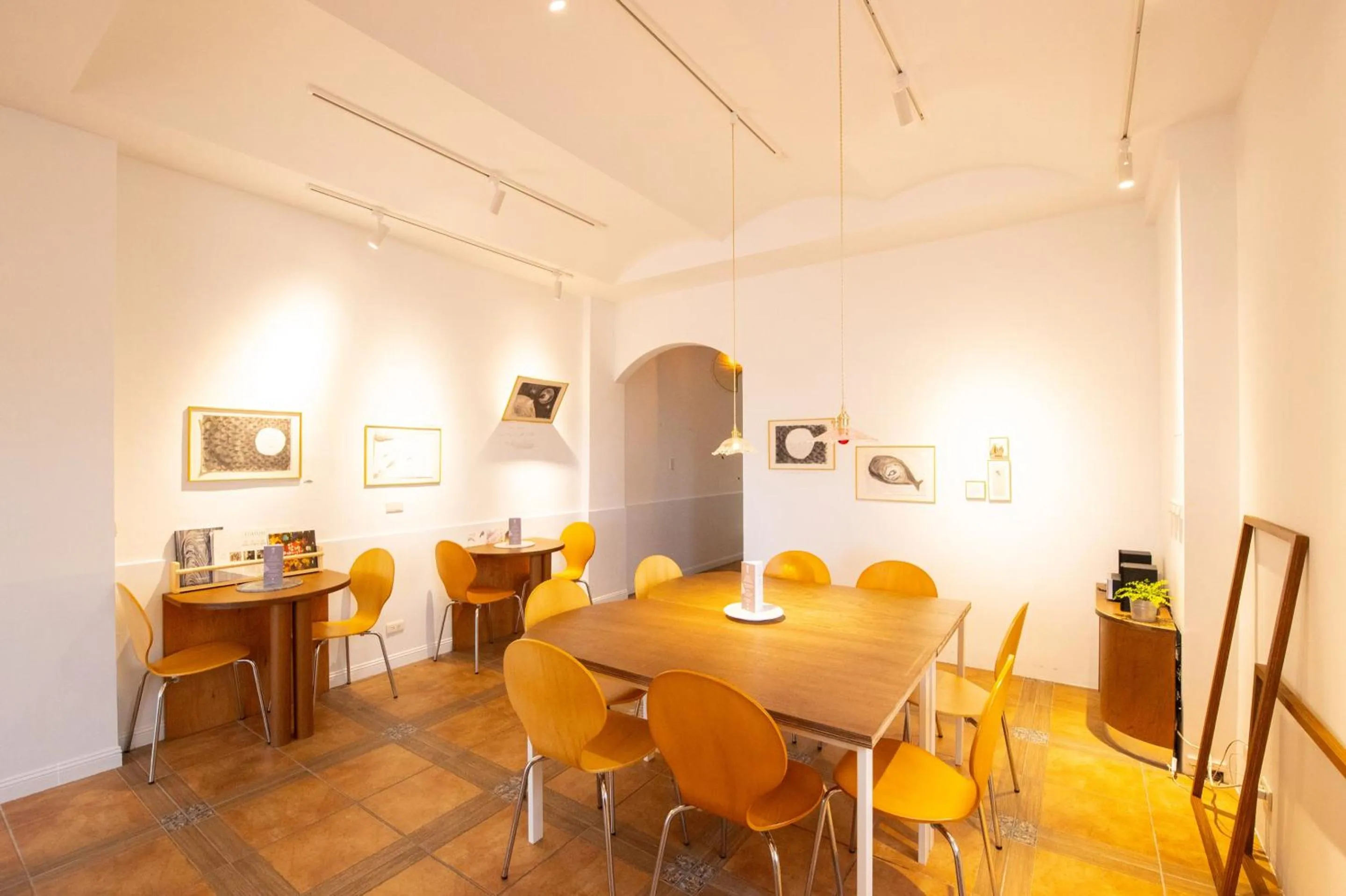 Dining area in OwlStay The Salt