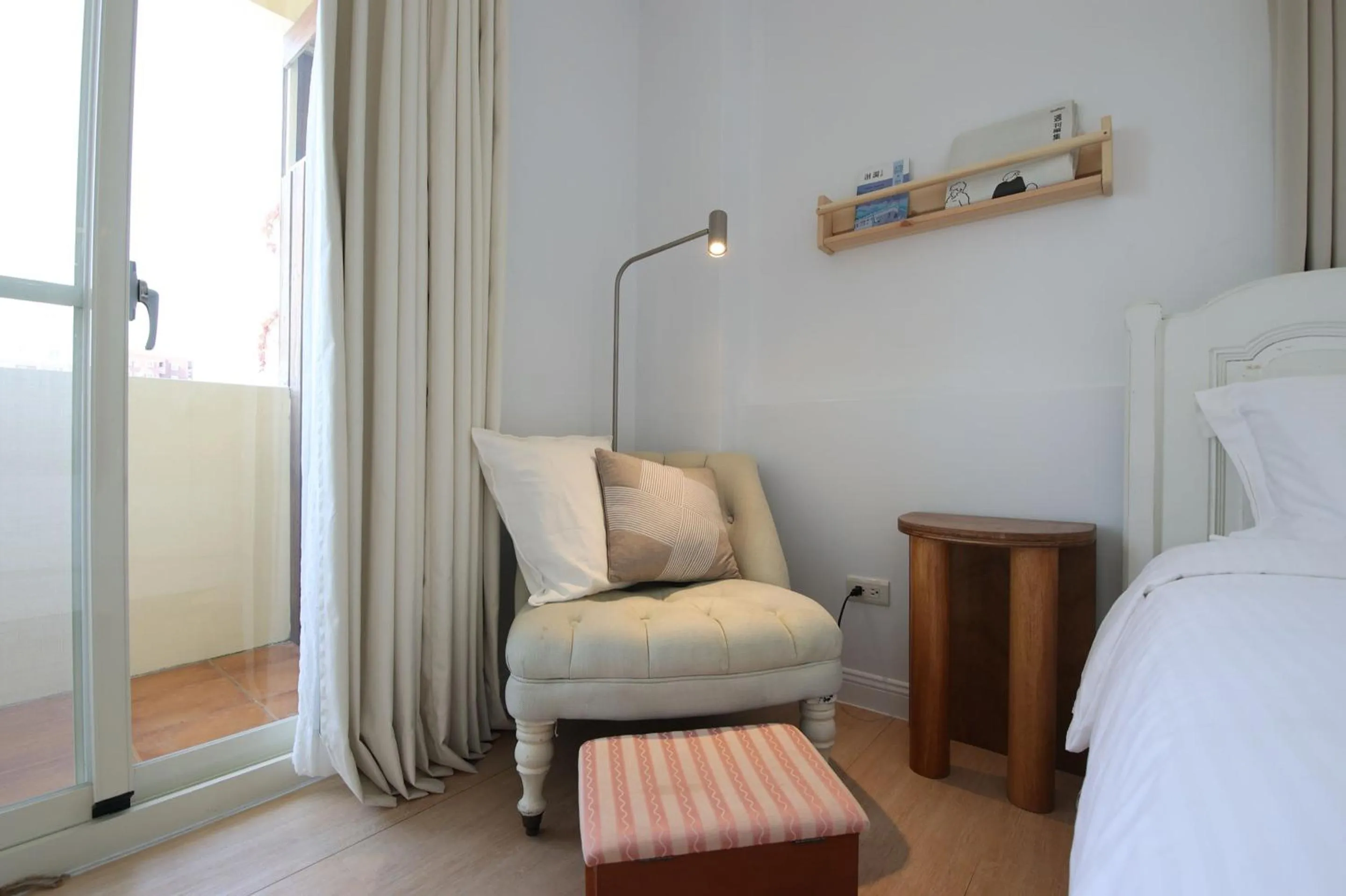 Photo of the whole room, Bed in OwlStay The Salt