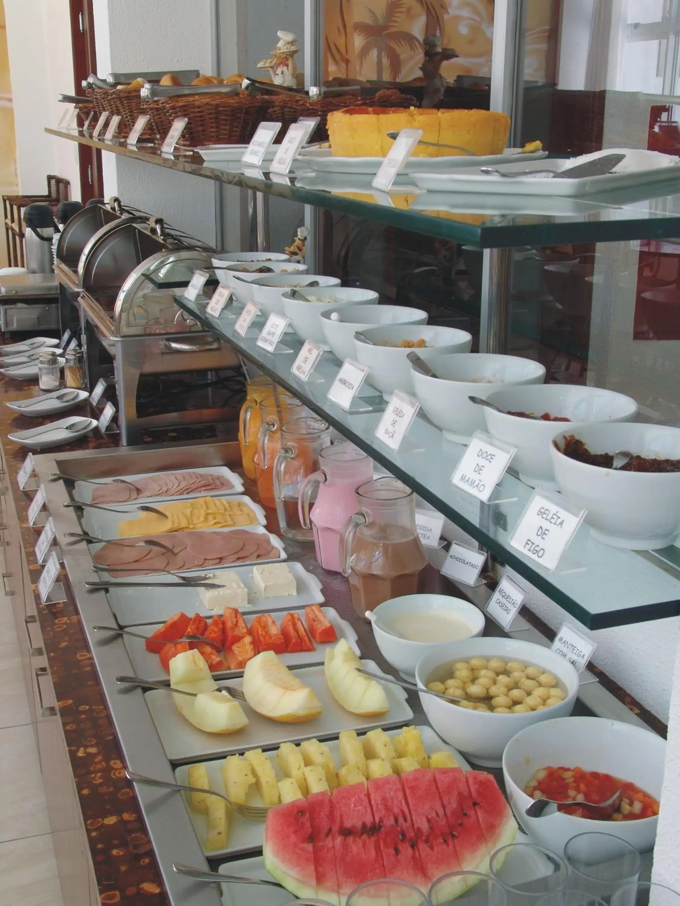 Restaurant/places to eat in Coqueiros Express Hotel Restaurant/places to eat in Coqueiros Express Hotel