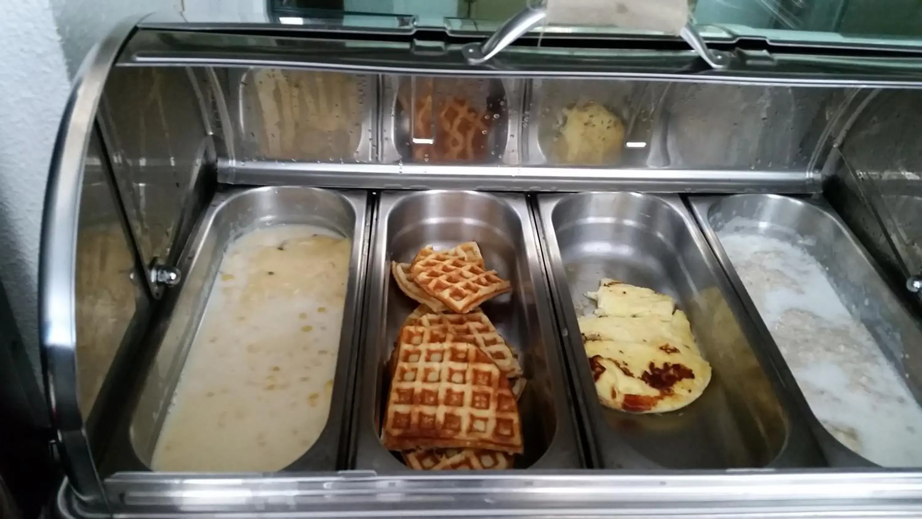 Food in Coqueiros Express Hotel Food in Coqueiros Express Hotel