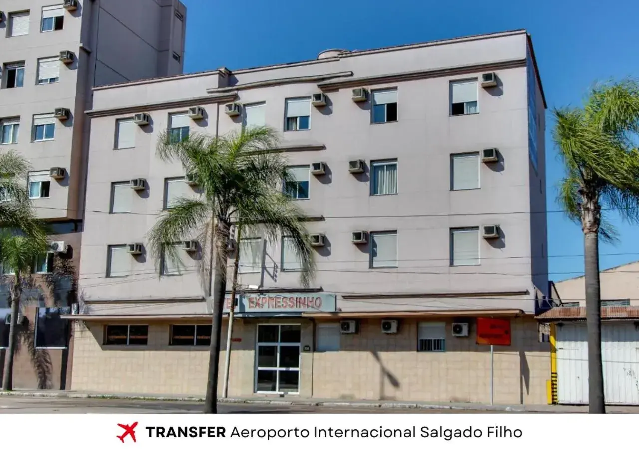 Property building in Hotel Expressinho Aeroporto Property building in Hotel Expressinho Aeroporto