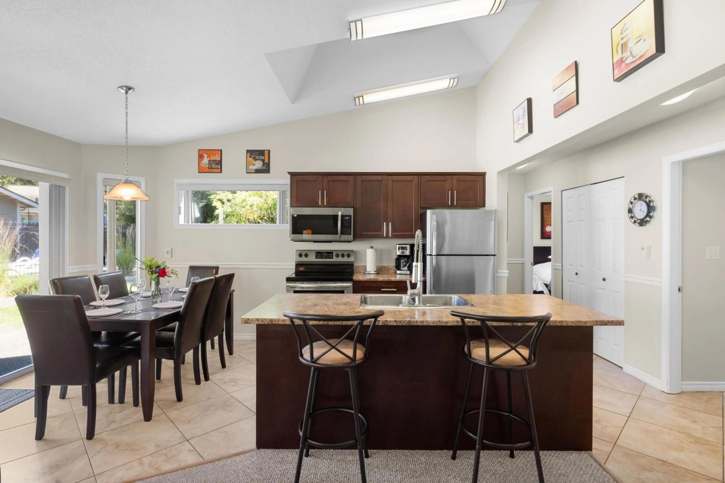 Dining area in Ocean Trails Resort