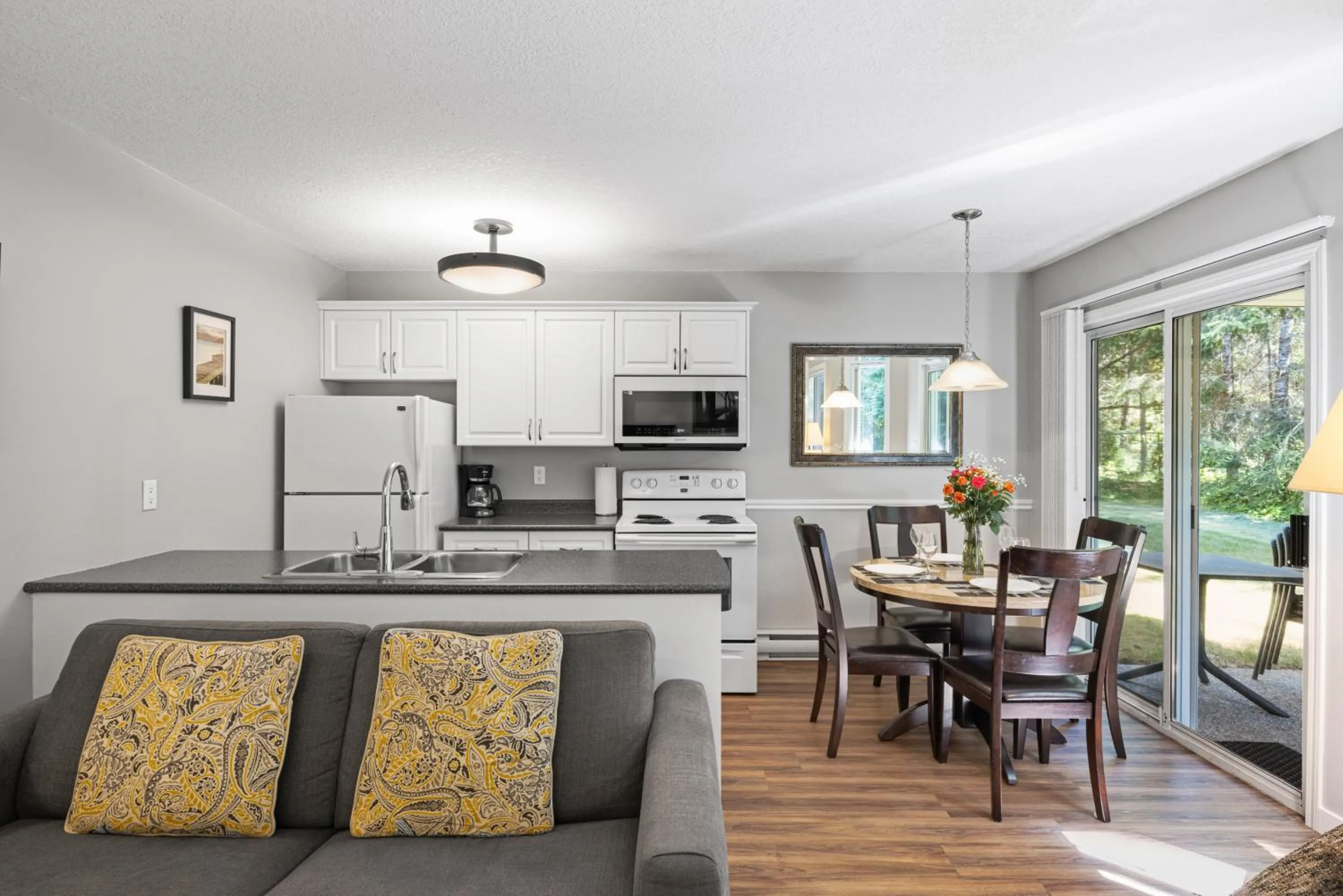 kitchen in Ocean Trails Resort
