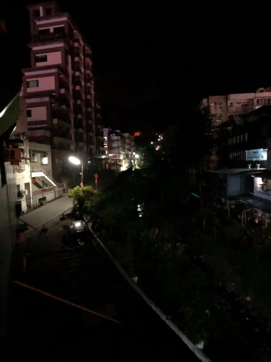 Ya Shi Deng Hotel