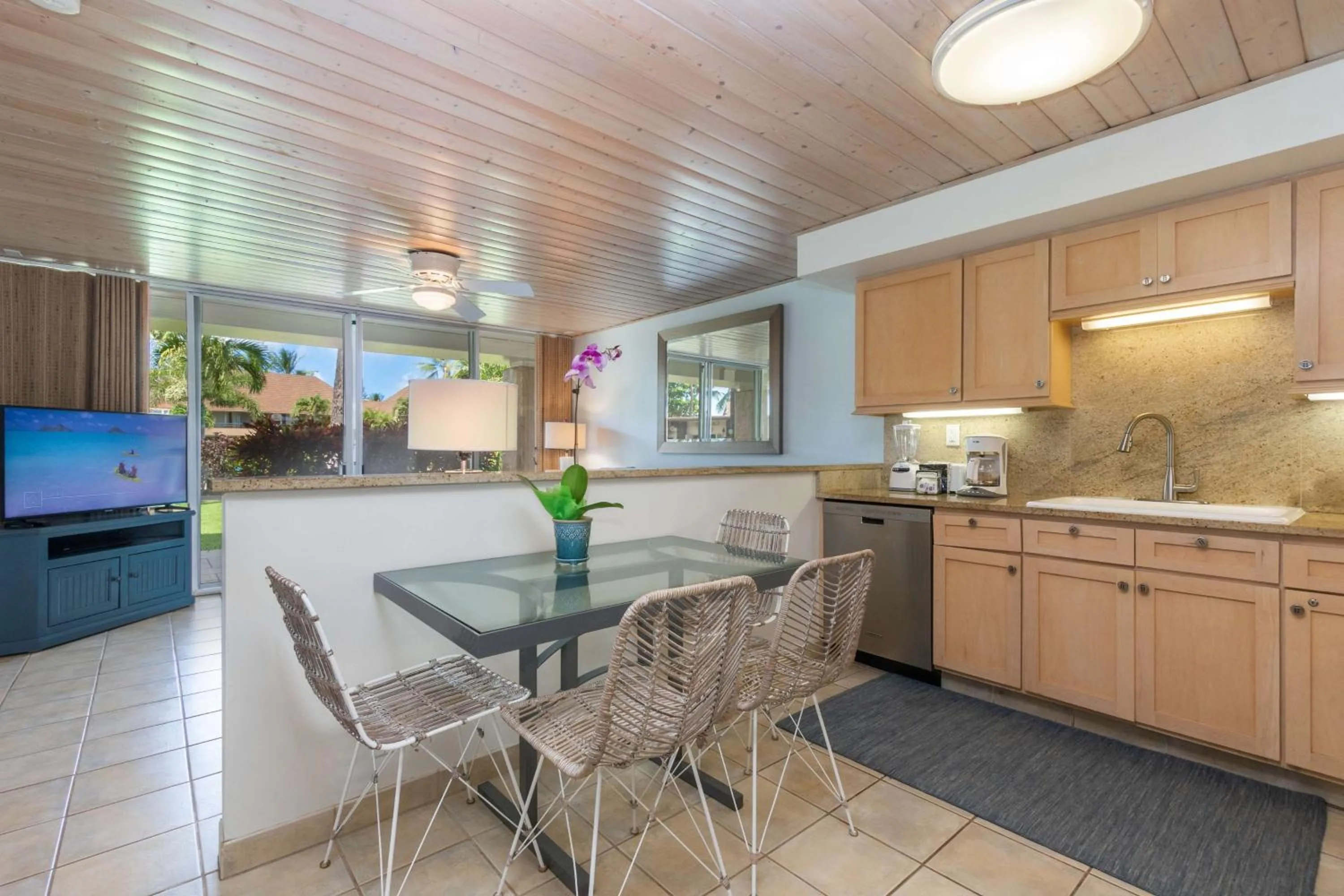 Kitchen or kitchenette in Aston Maui Kaanapali Villas