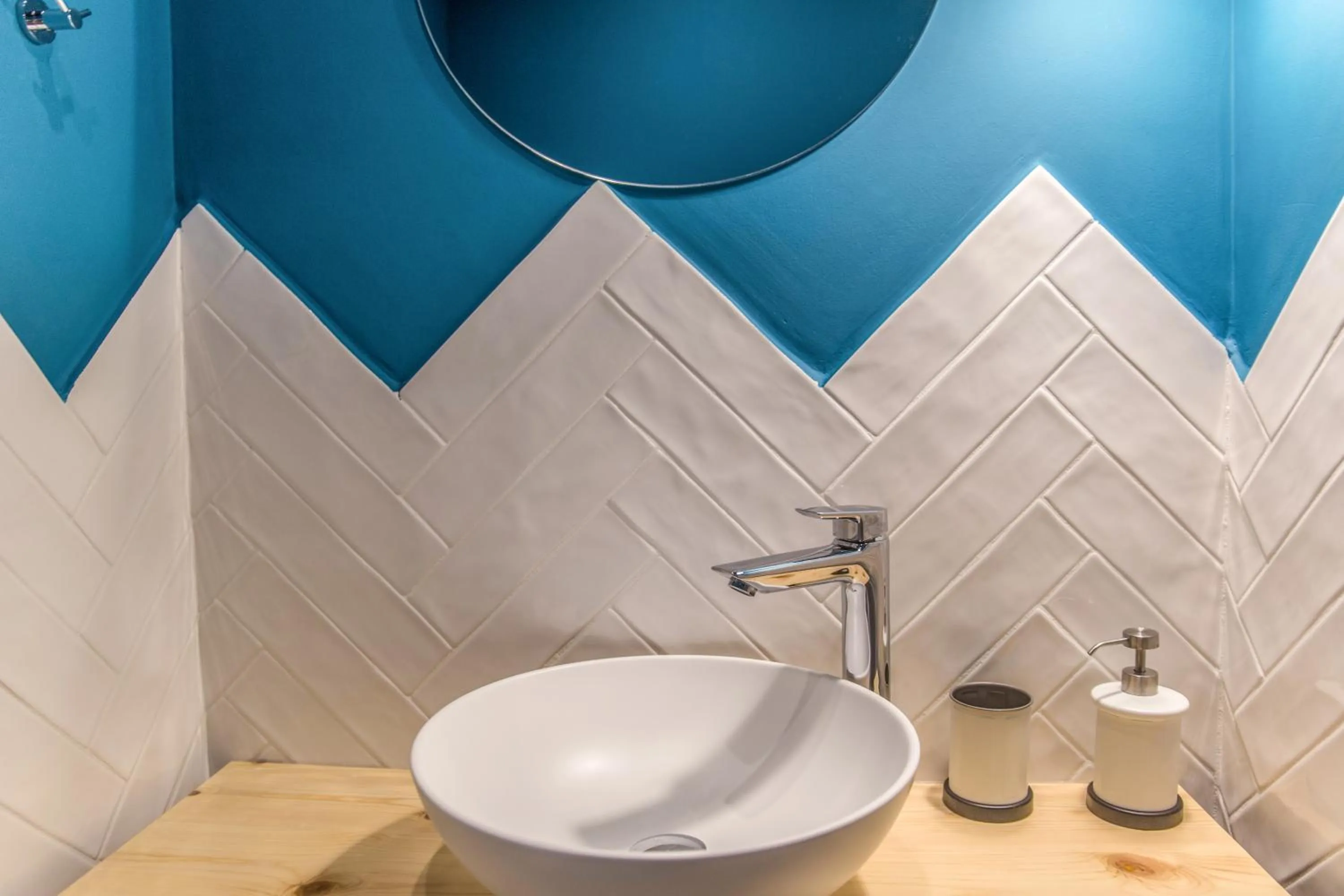 Toilet in Athens Life