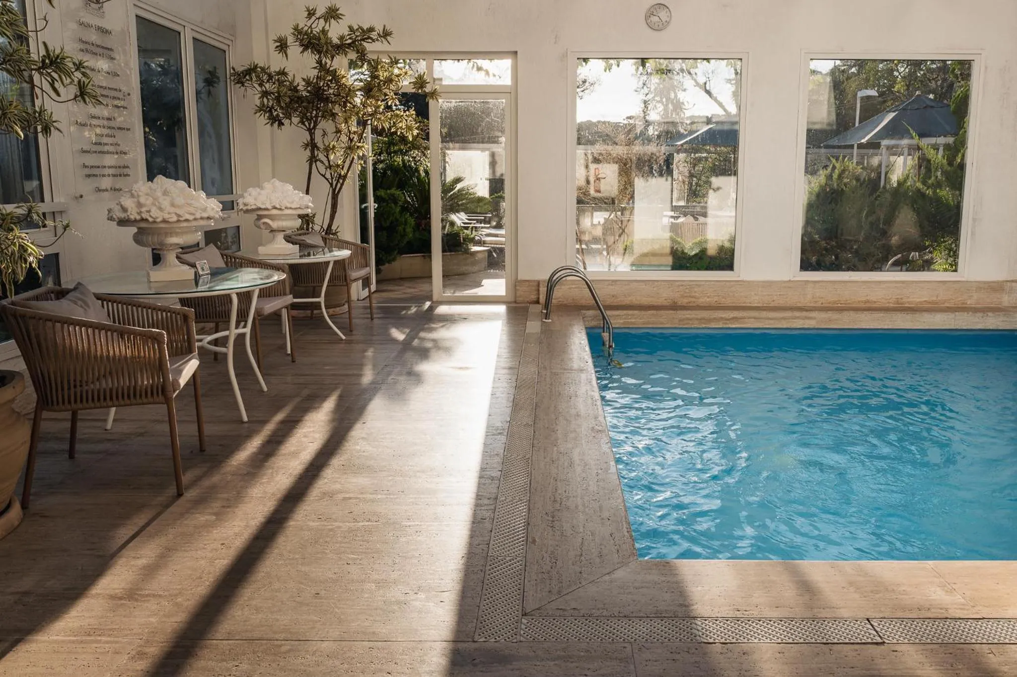 Swimming pool in Hotel Estalagem St. Hubertus