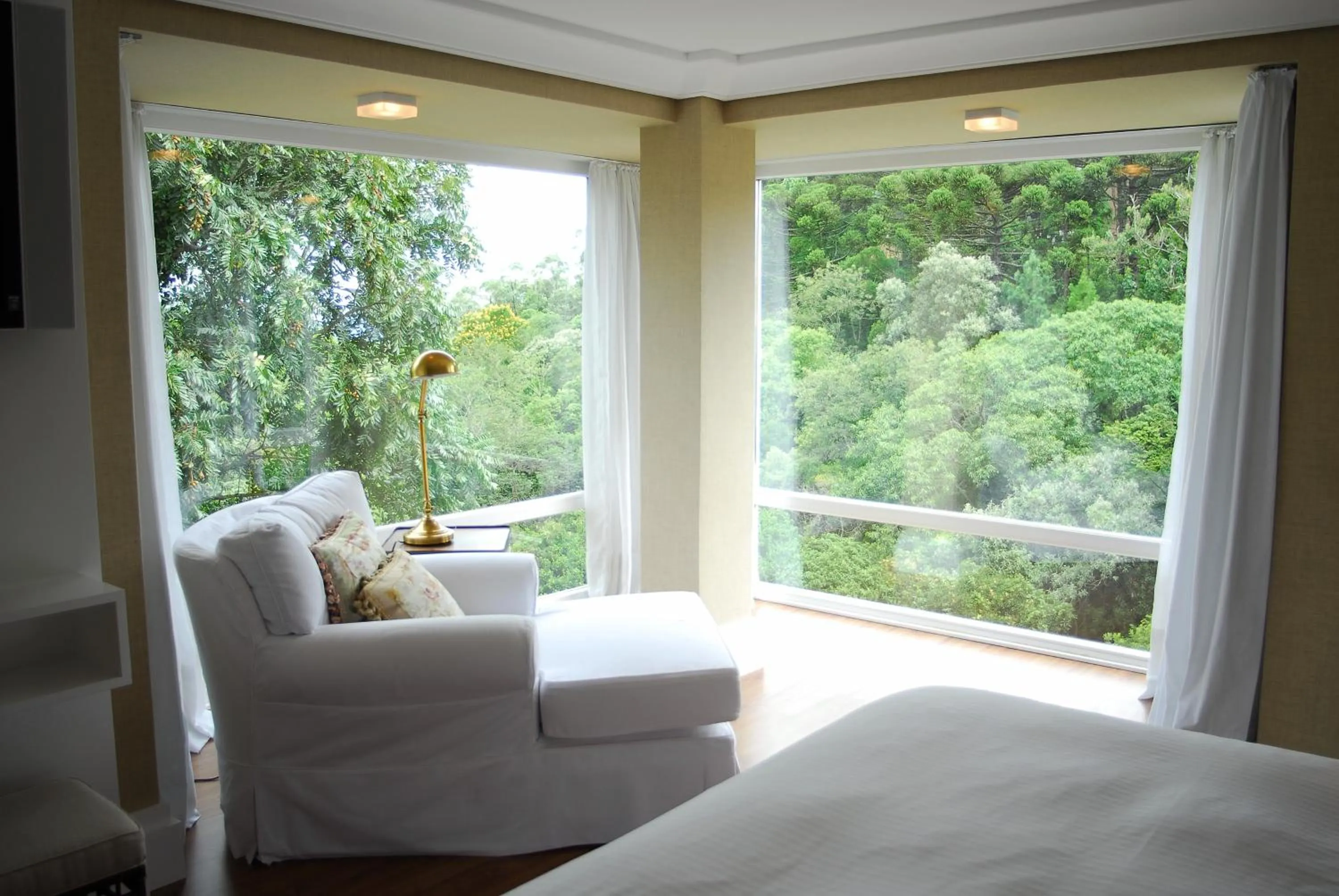 View (from property/room), Bed in Hotel Estalagem St. Hubertus