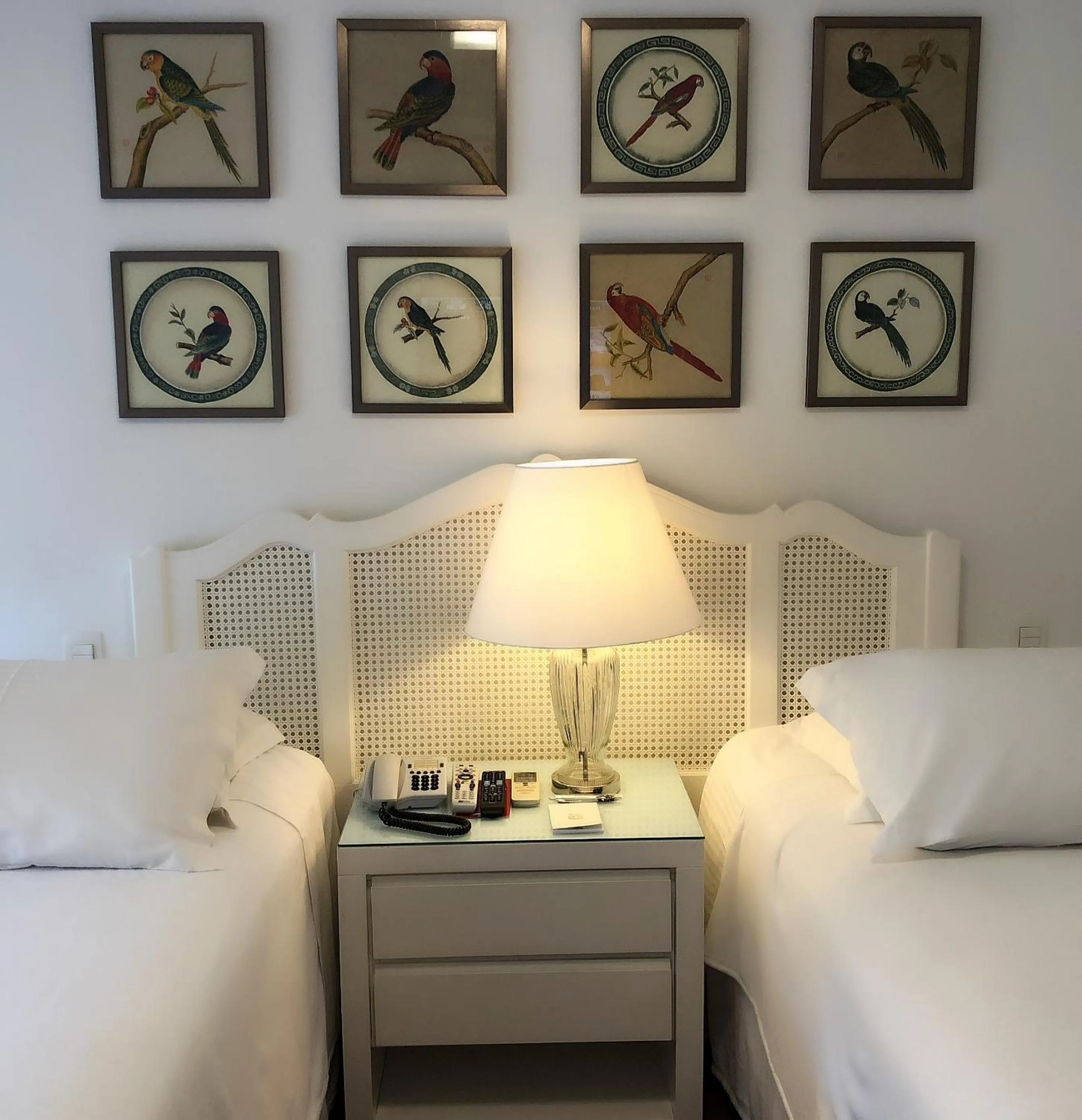 Food and drinks, Bed in Hotel Estalagem St. Hubertus