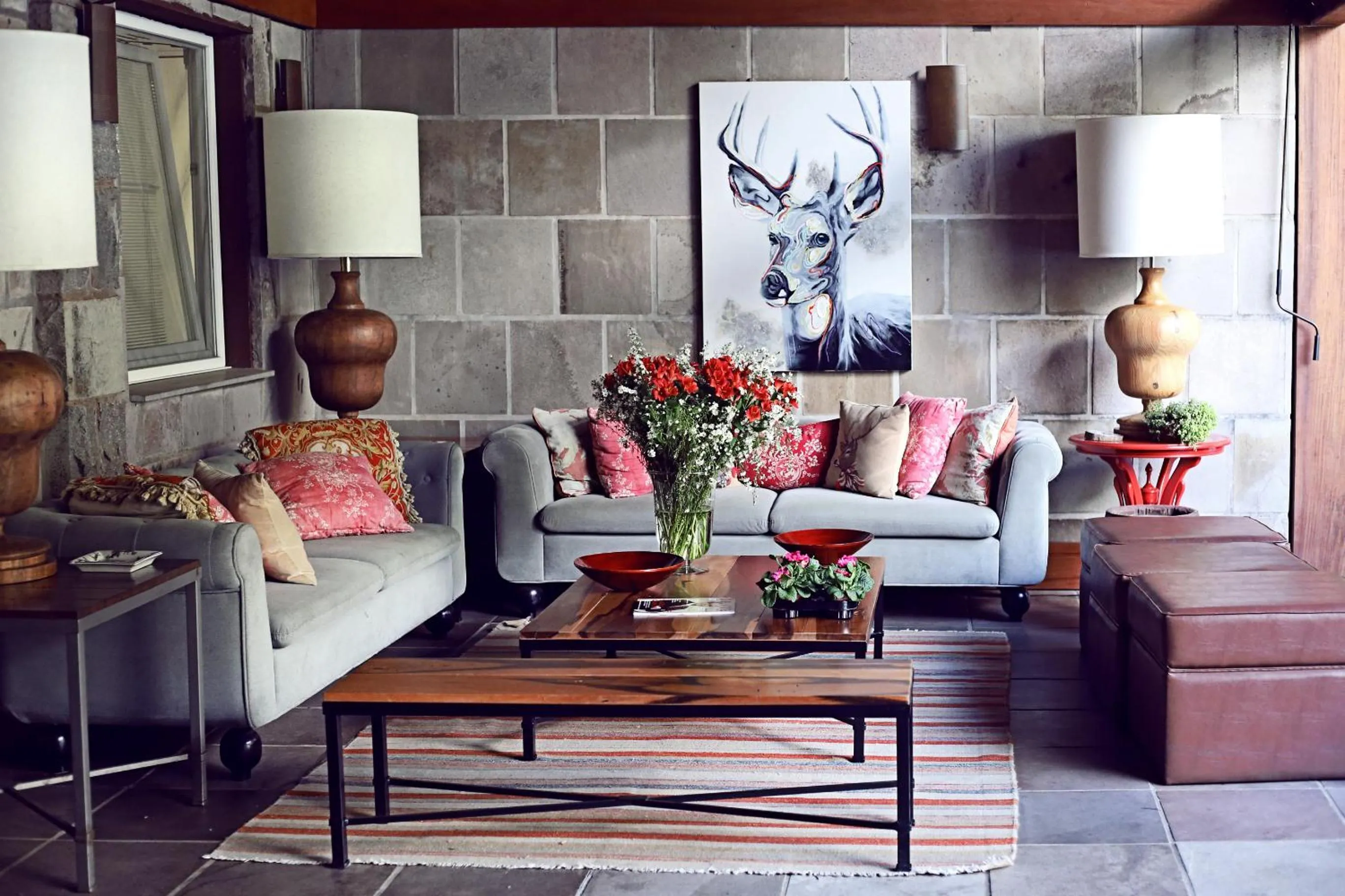 Communal lounge/ TV room in Hotel Estalagem St. Hubertus