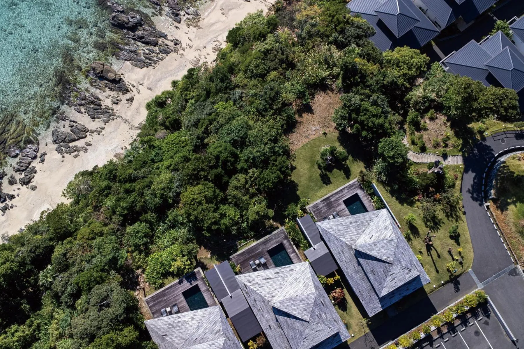 Property building in Miru Amami