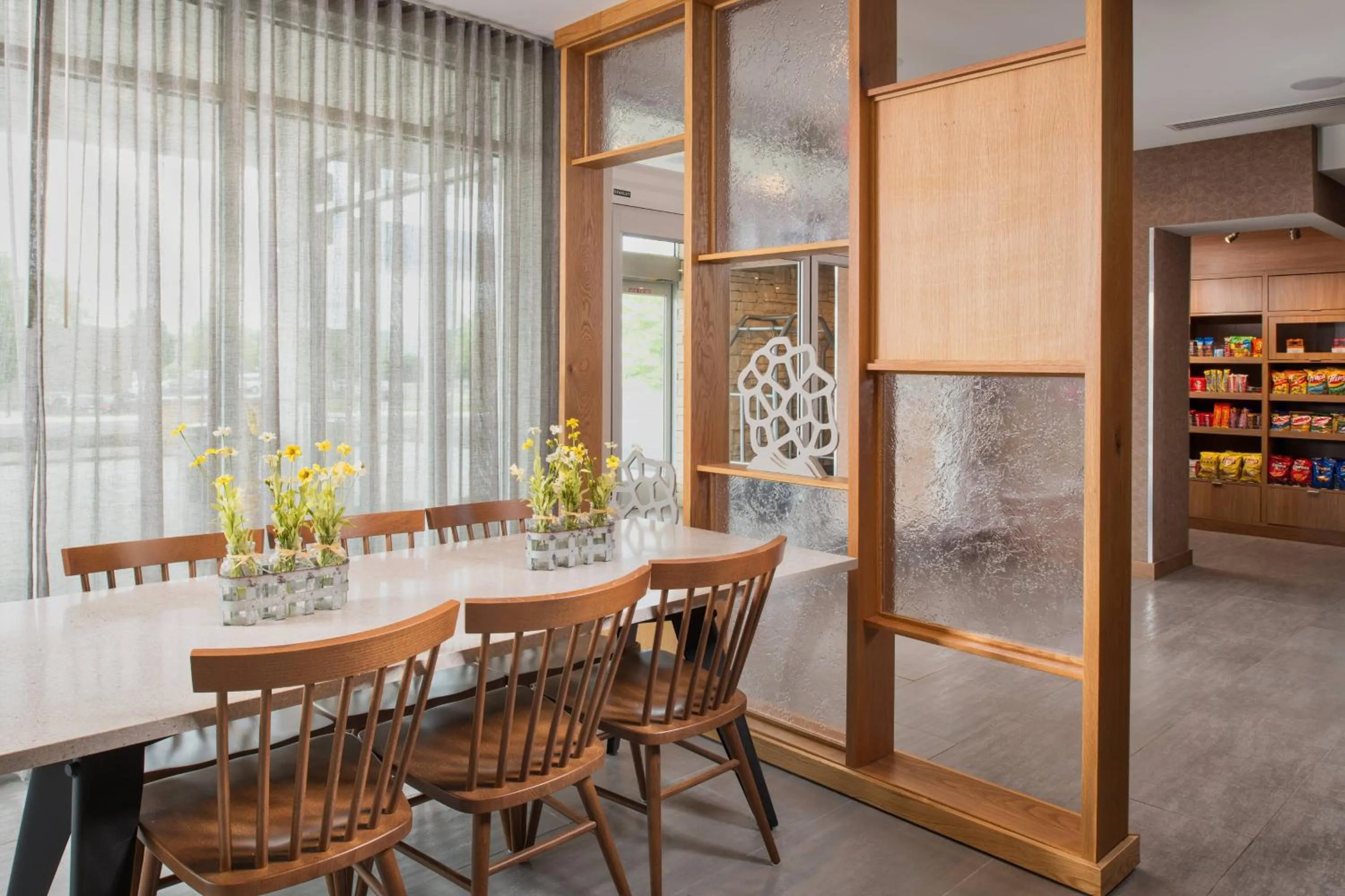 Restaurant/places to eat in Fairfield Inn & Suites by Marriott Athens