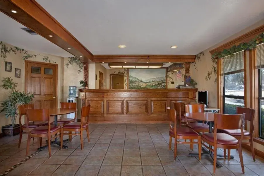 Restaurant/places to eat in Travelodge by Wyndham Lemoore Near Naval Air Station Restaurant/places to eat in Travelodge by Wyndham Lemoore Near Naval Air Station