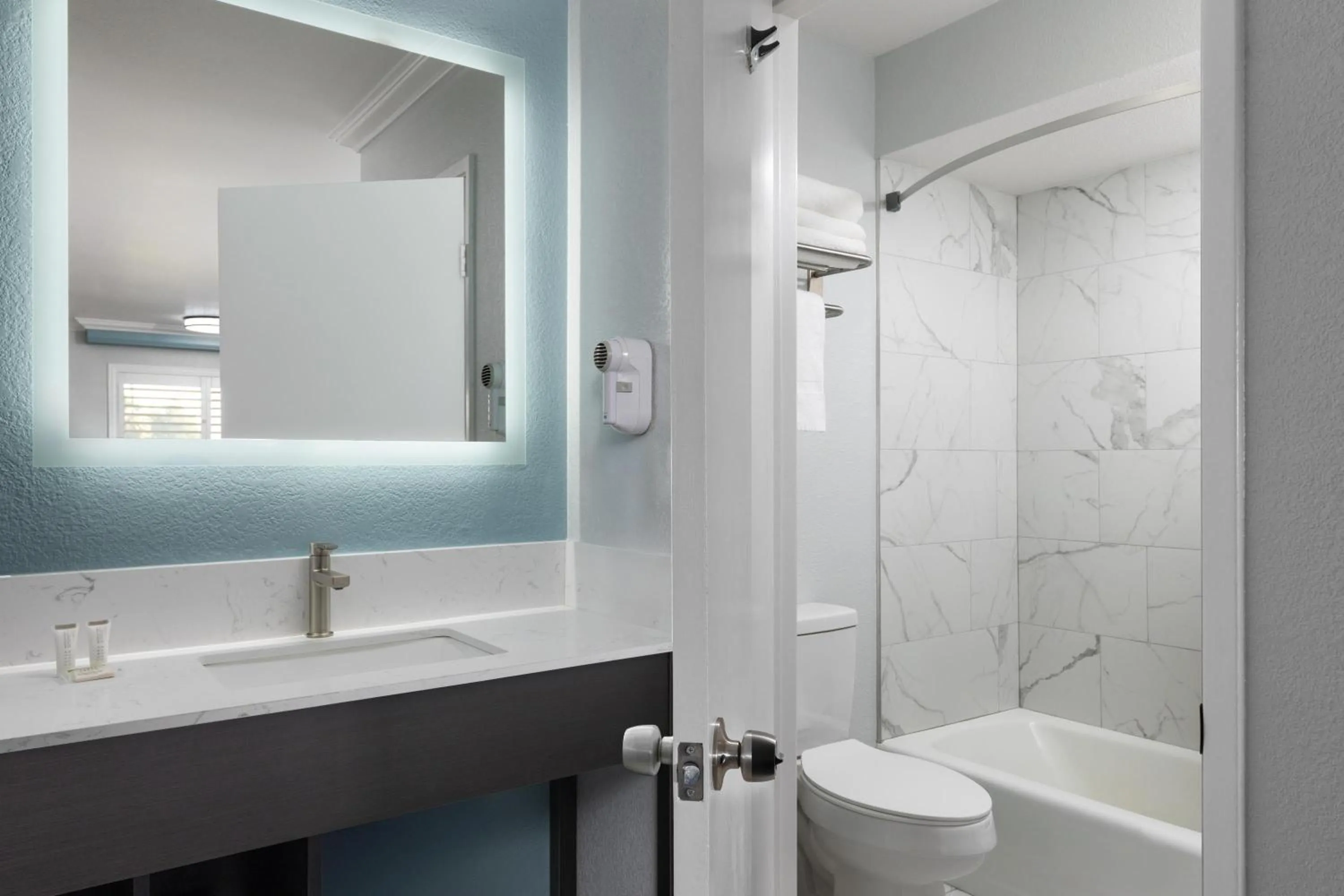 Bathroom in Red Lion Inn & Suites Lemoore