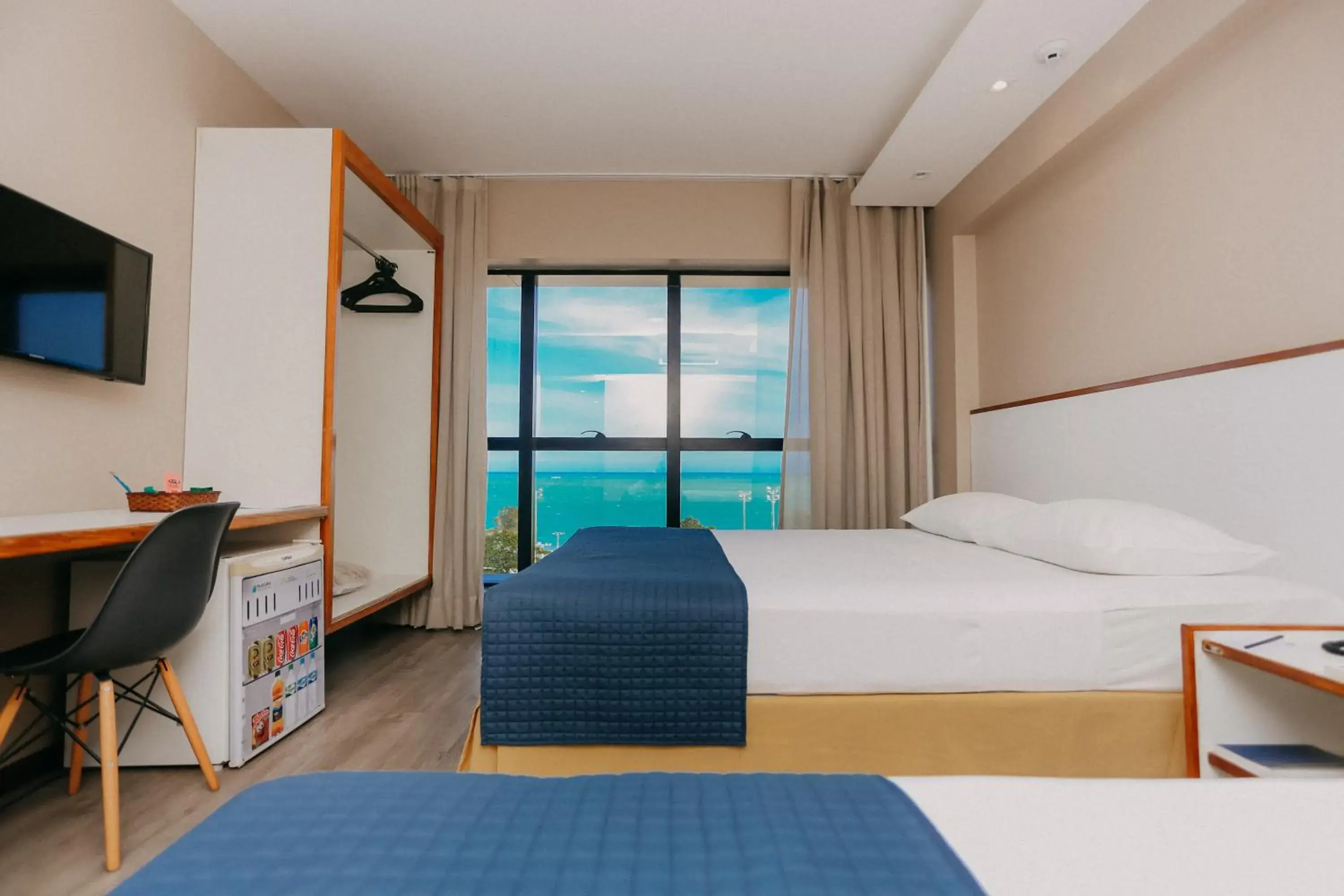 Property building, Bed in Pajuçara Praia Hotel Property building, Bed in Pajuçara Praia Hotel