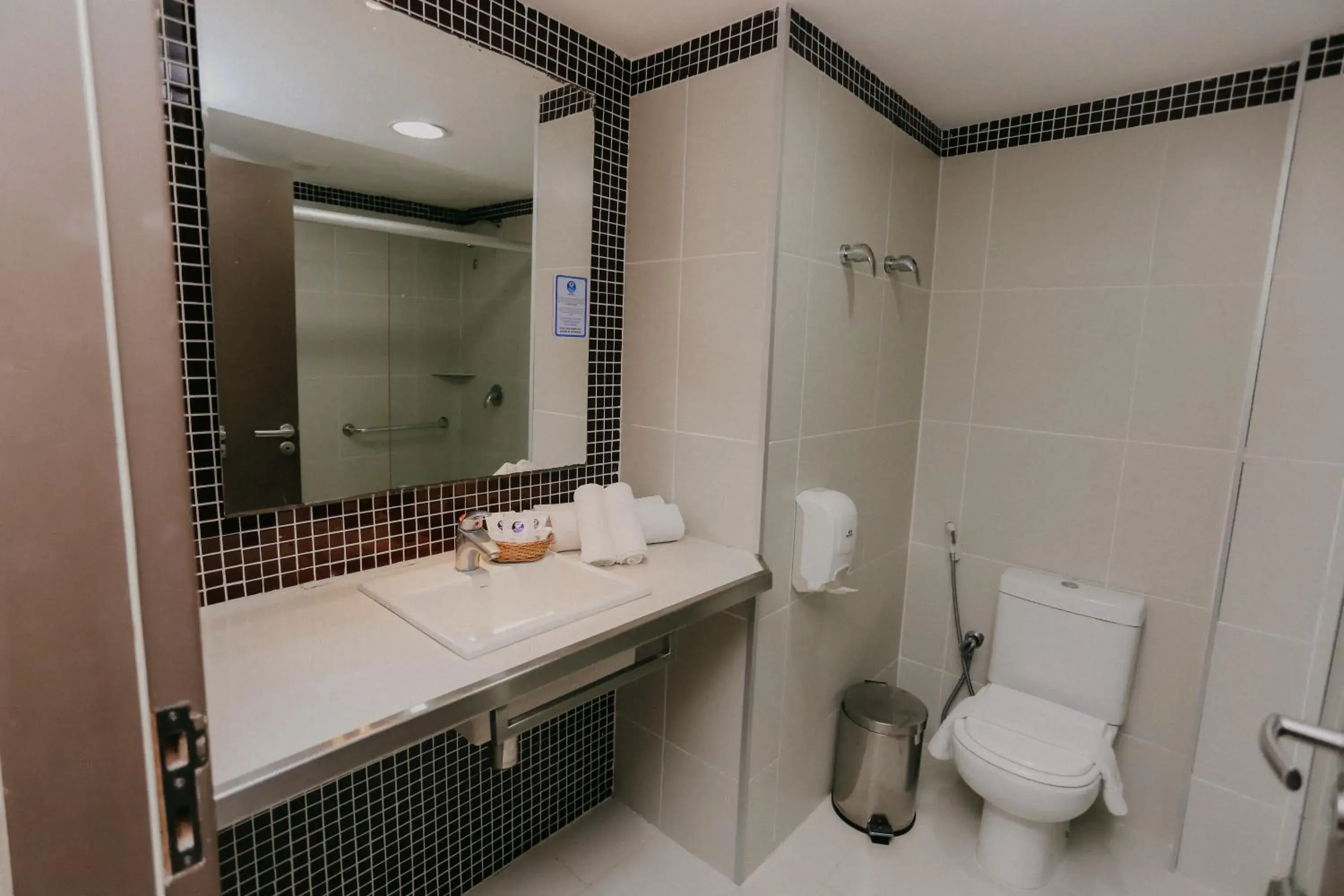 Bathroom in Pajuçara Praia Hotel Bathroom in Pajuçara Praia Hotel