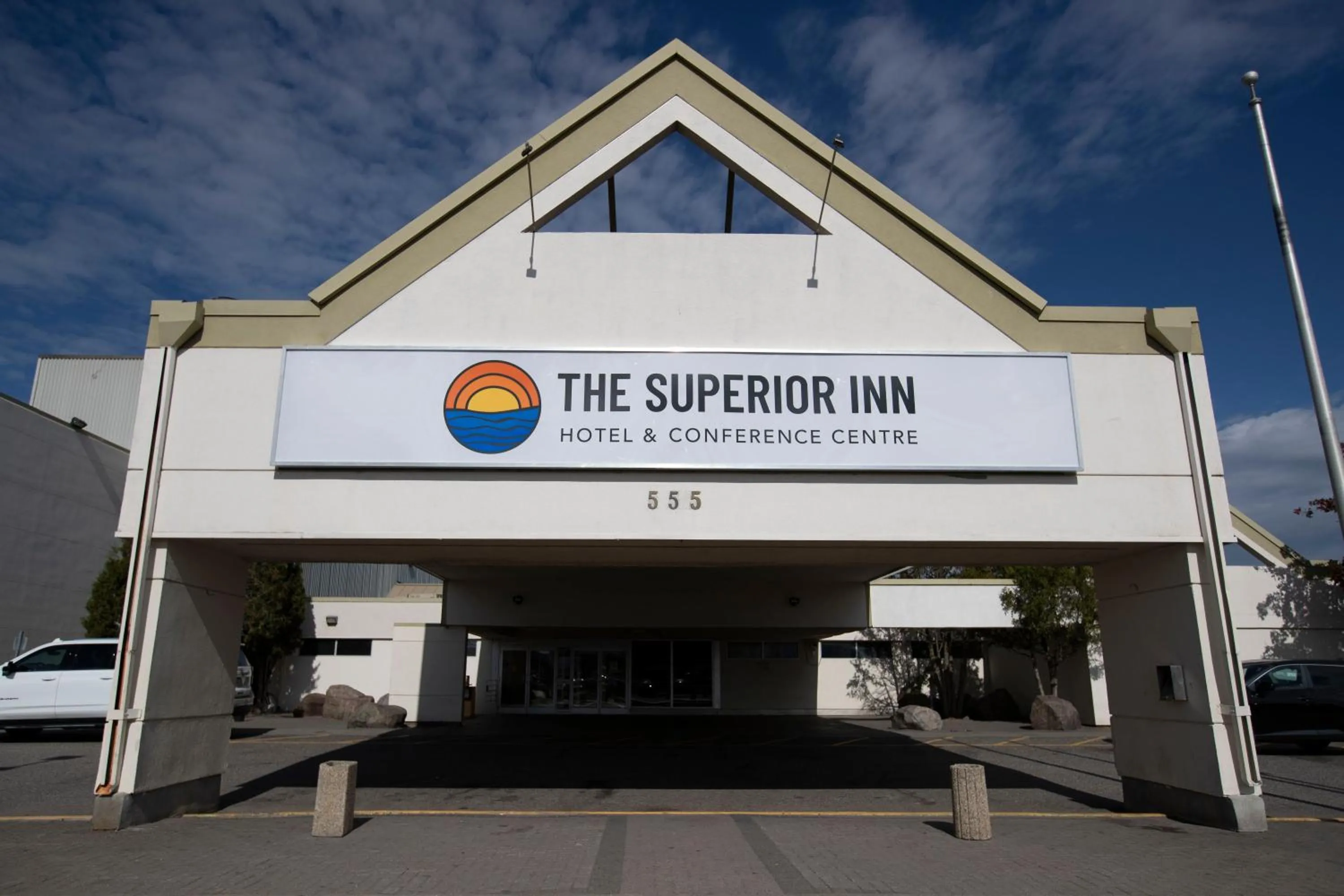 Property building in Superior Inn Hotel and Conference Centre Thunder Bay