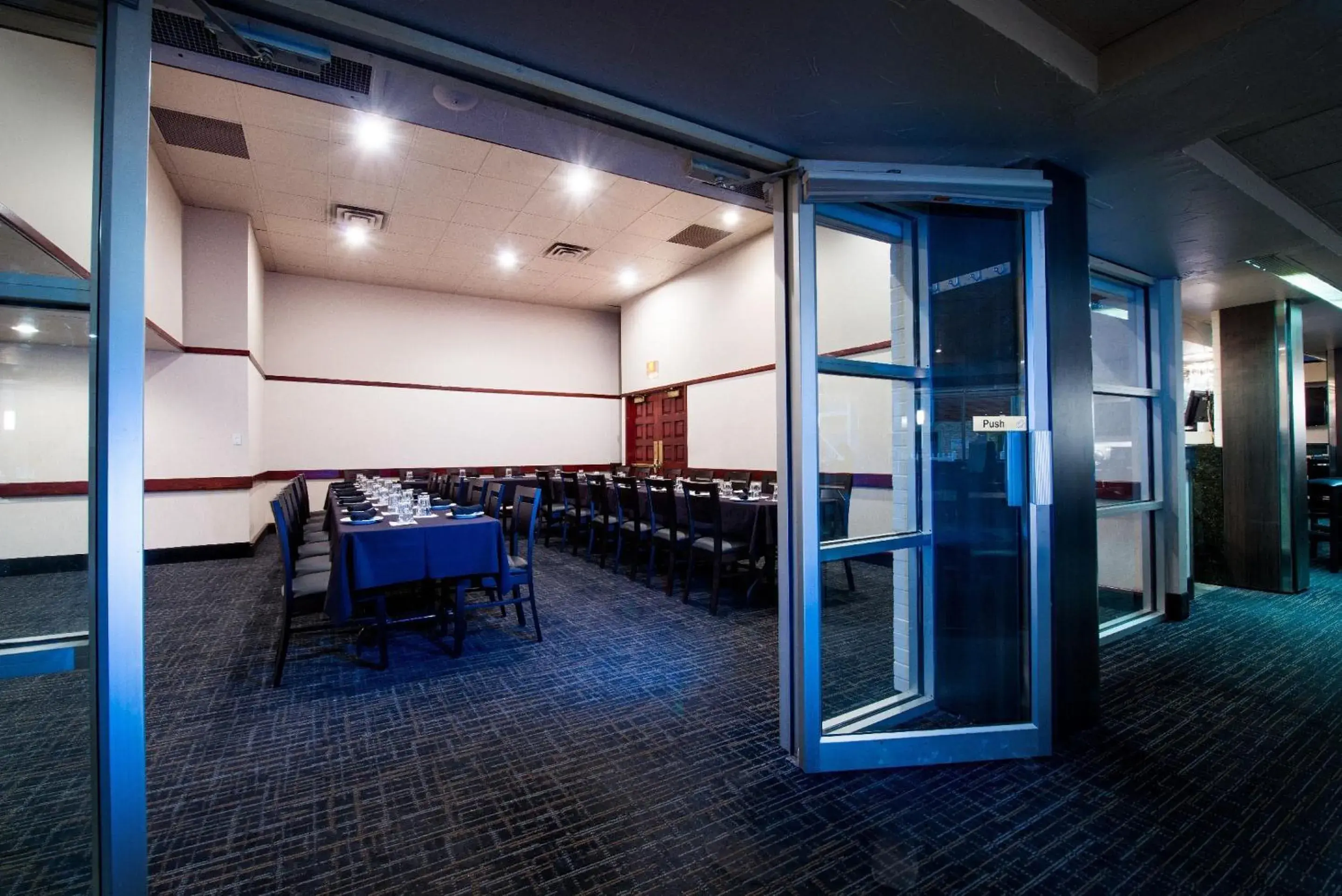 Restaurant/places to eat in Superior Inn Hotel and Conference Centre Thunder Bay Restaurant/places to eat in Superior Inn Hotel and Conference Centre Thunder Bay