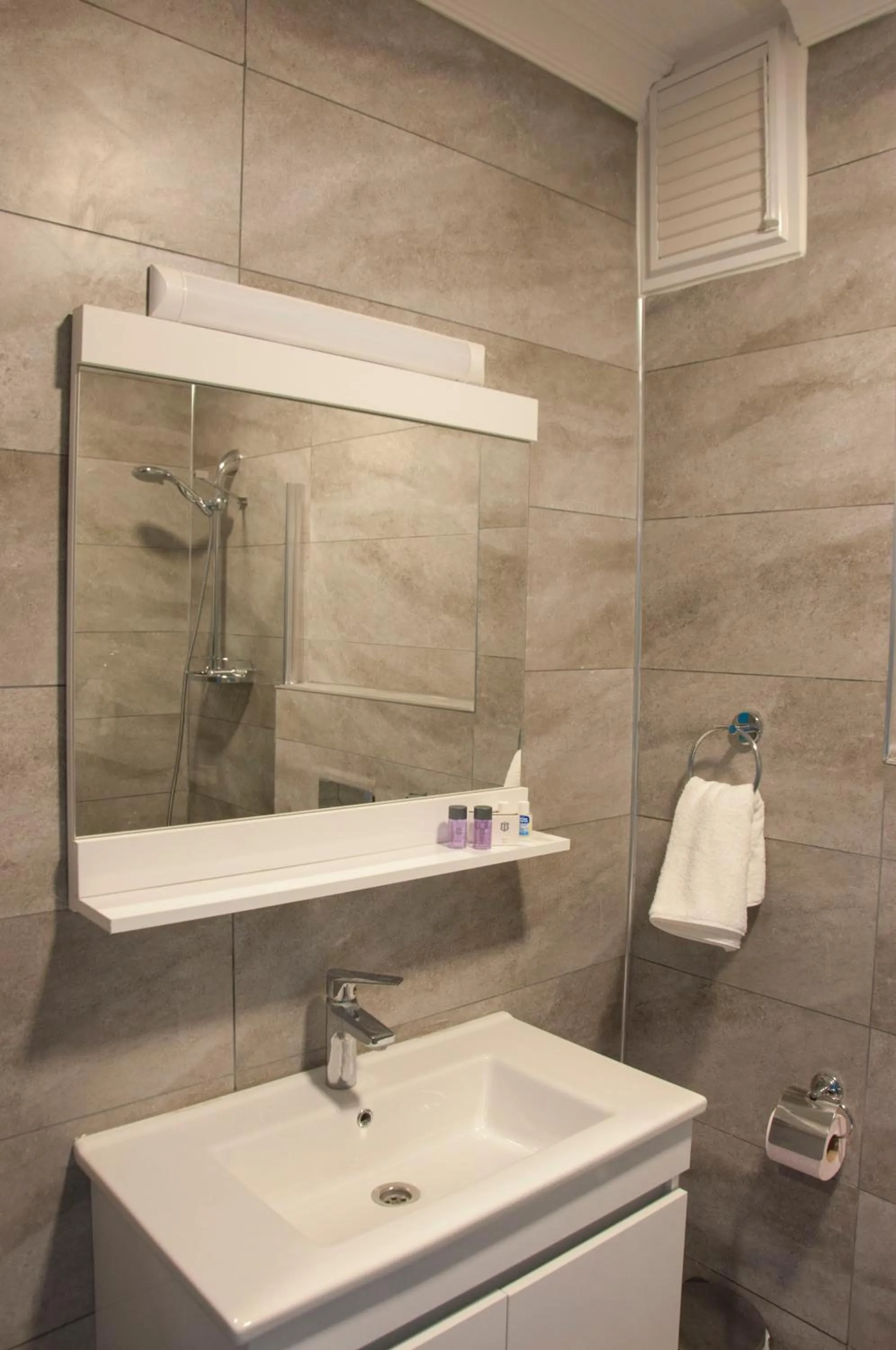 Bathroom in Room Room Motel