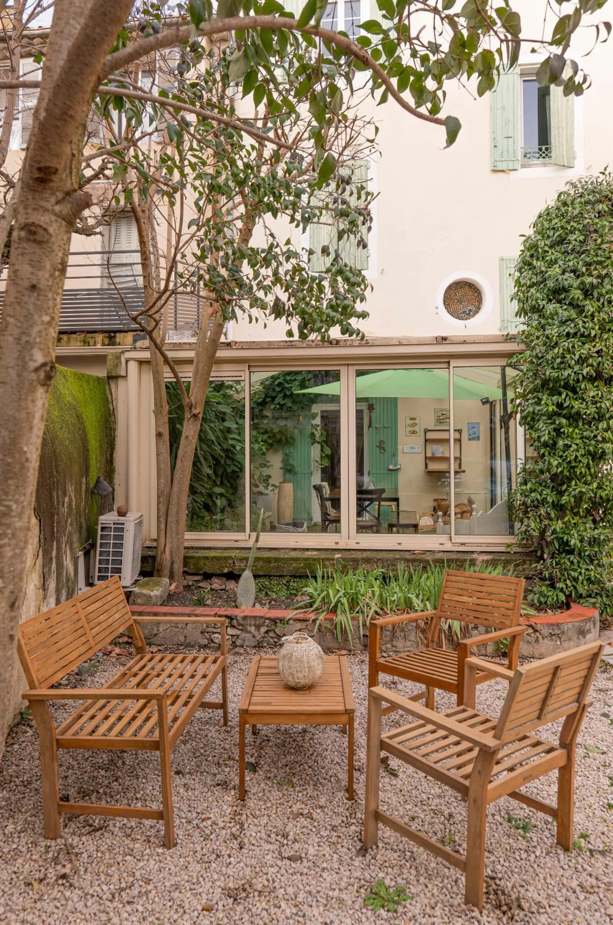 Property building in Effets Personnels