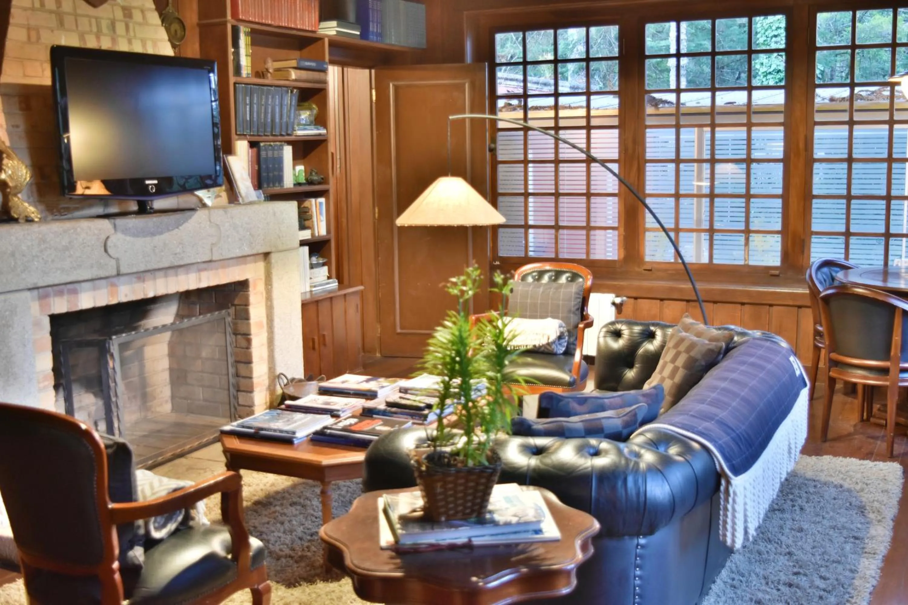 Library in Villa Casato Residenza Boutique