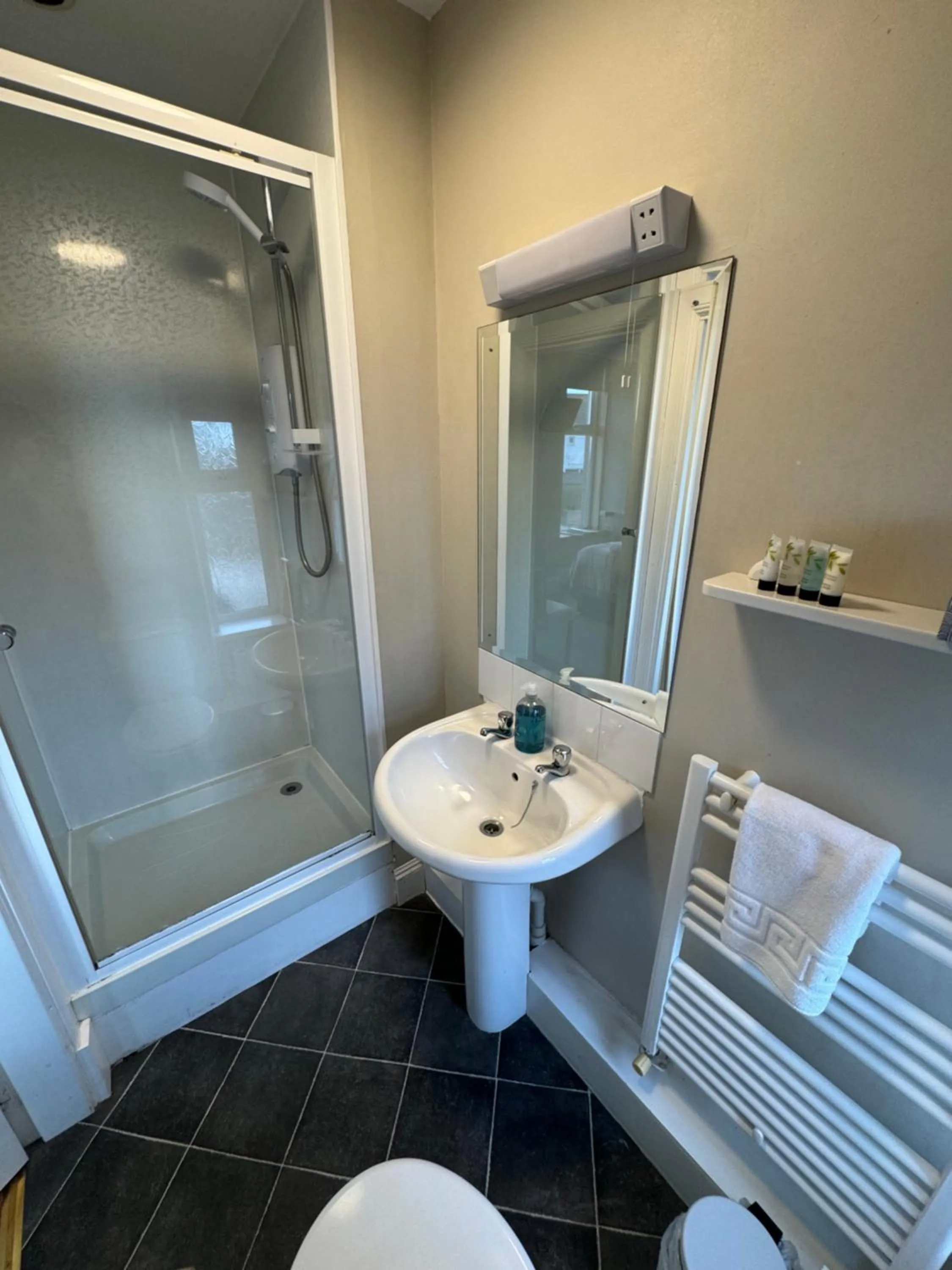 Shower in St Olaf Golf Hotel