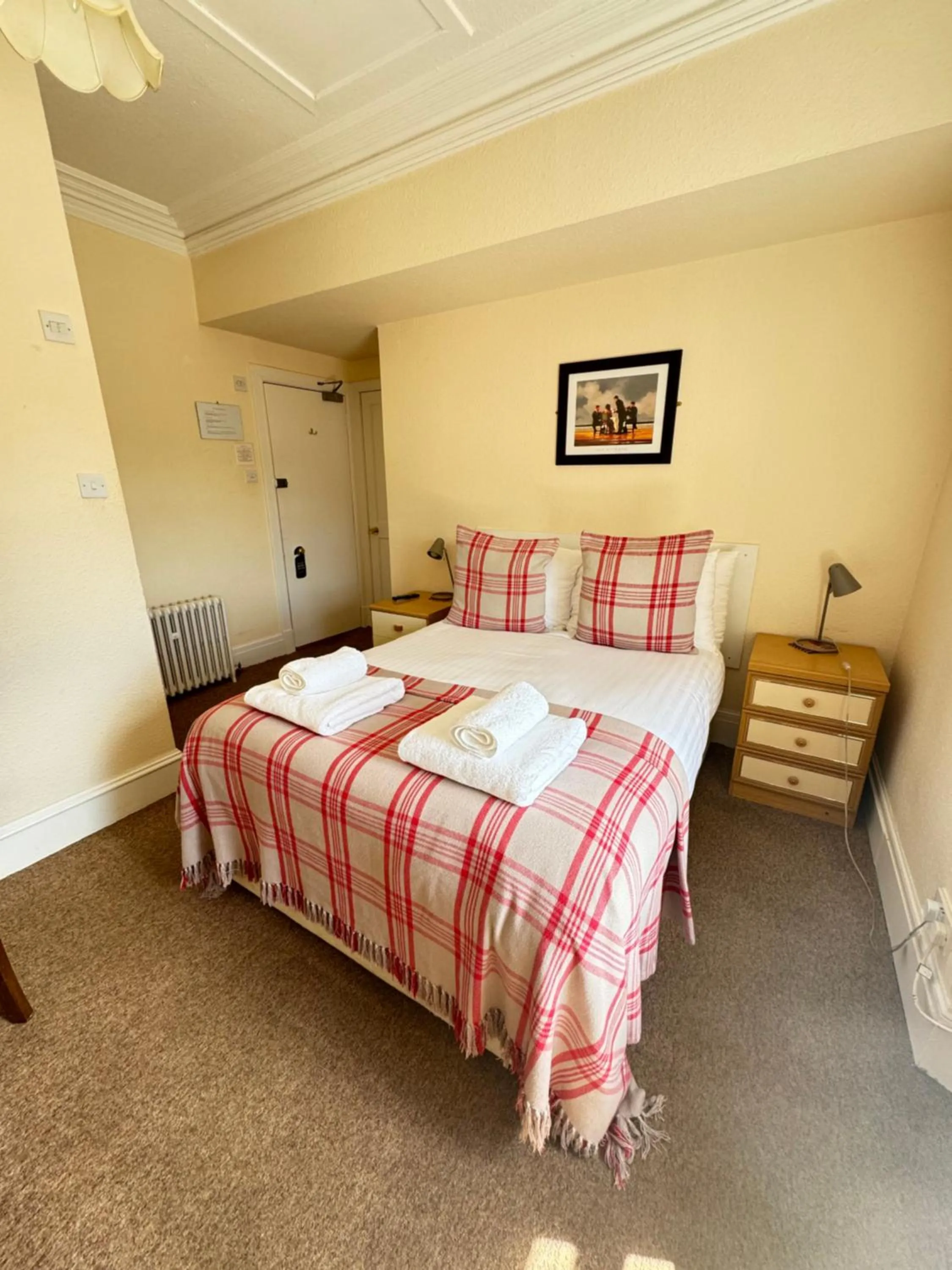 Bed in St Olaf Golf Hotel