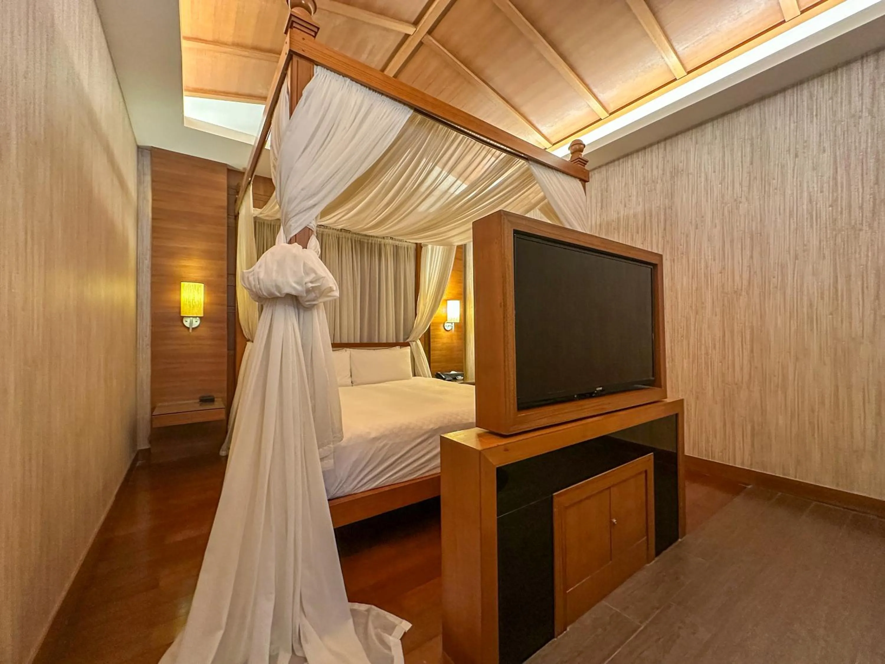 Photo of the whole room, Bed in Norway Forest Tamsui Motel