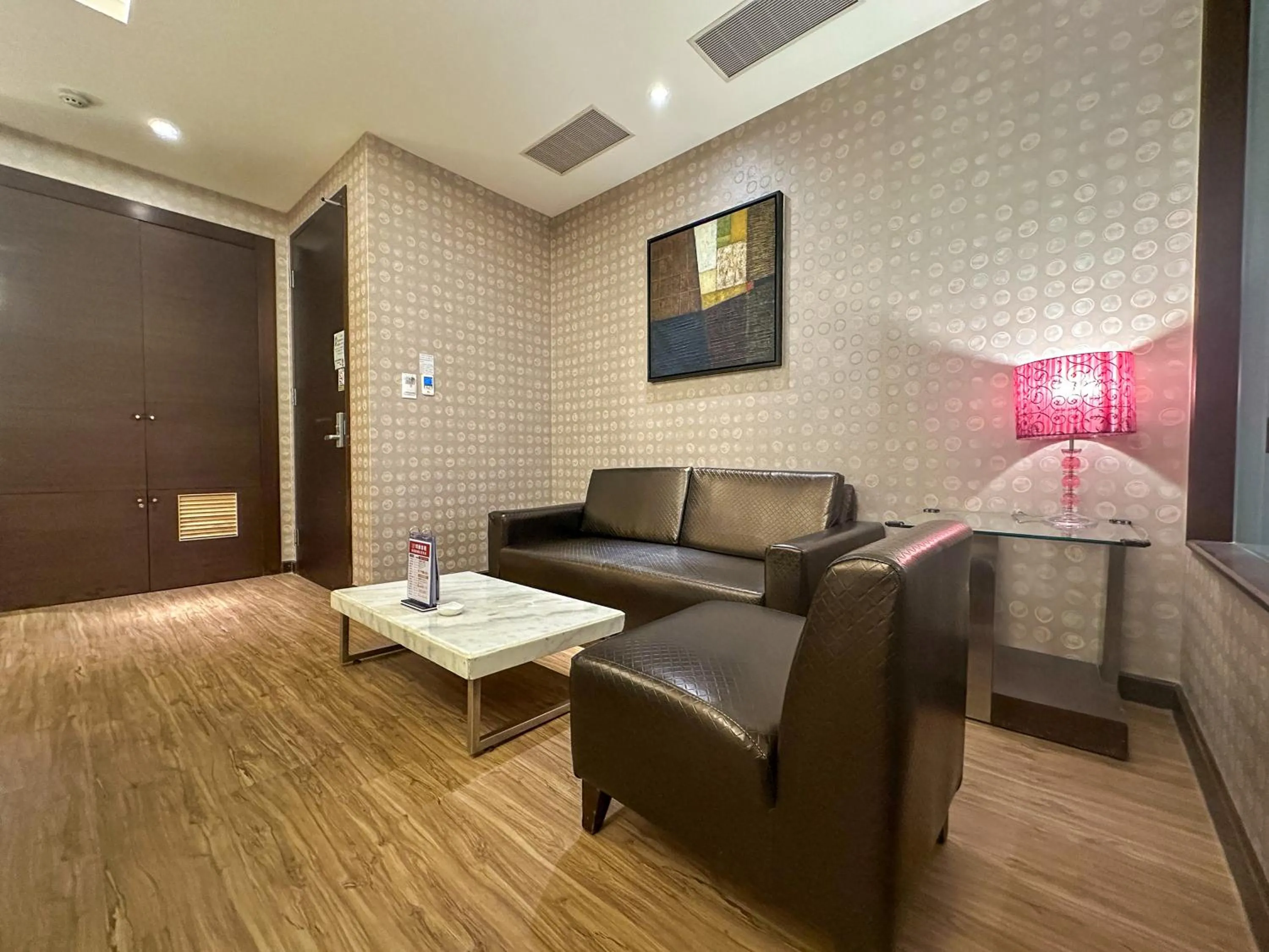 Living room in Norway Forest Tamsui Motel